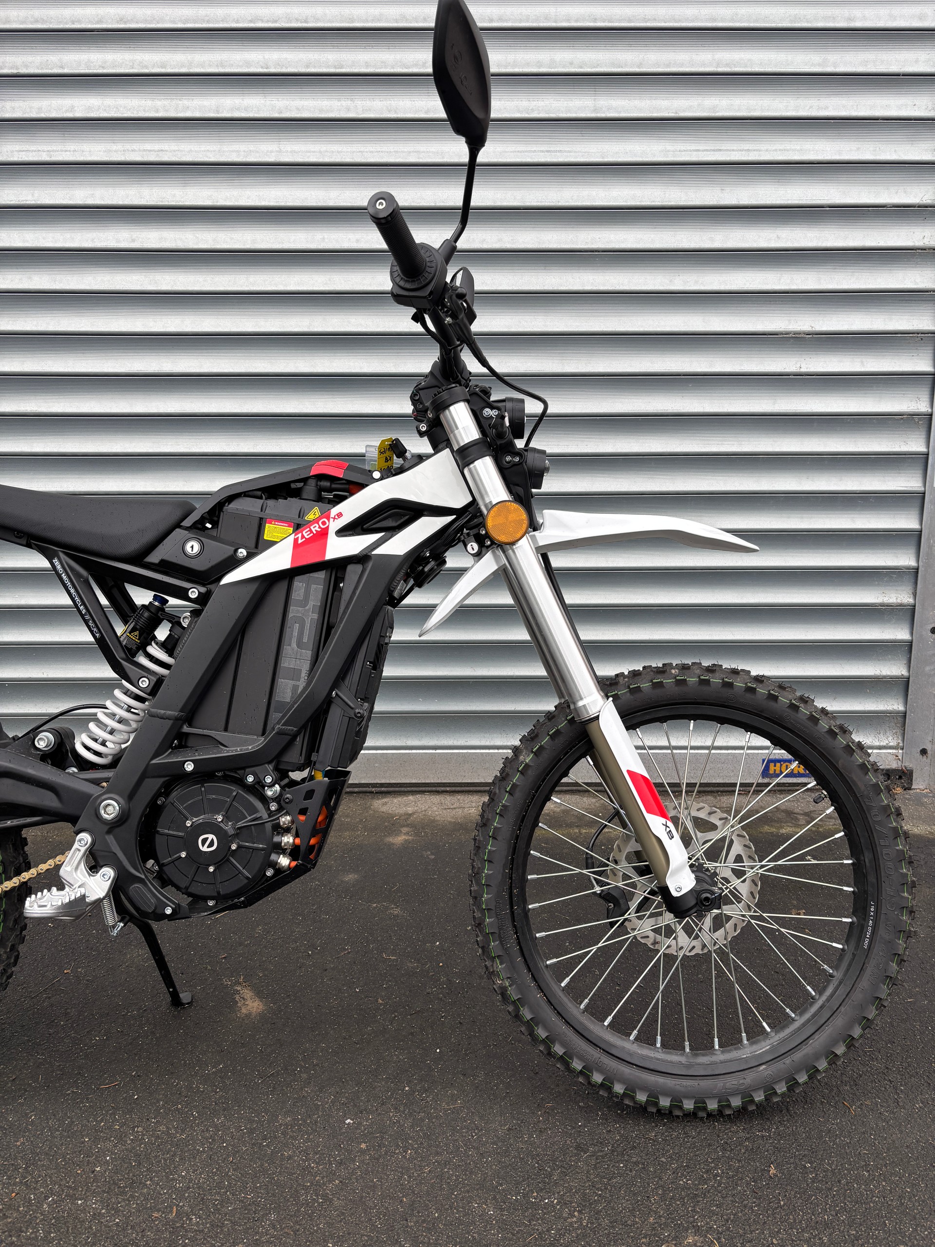 ZERO XB-showroom-element-3
