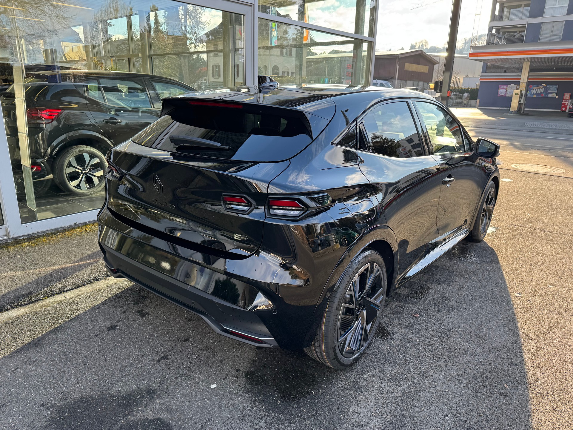 RENAULT Clio 1.8 E-Tech Esprit Alpine-image-5