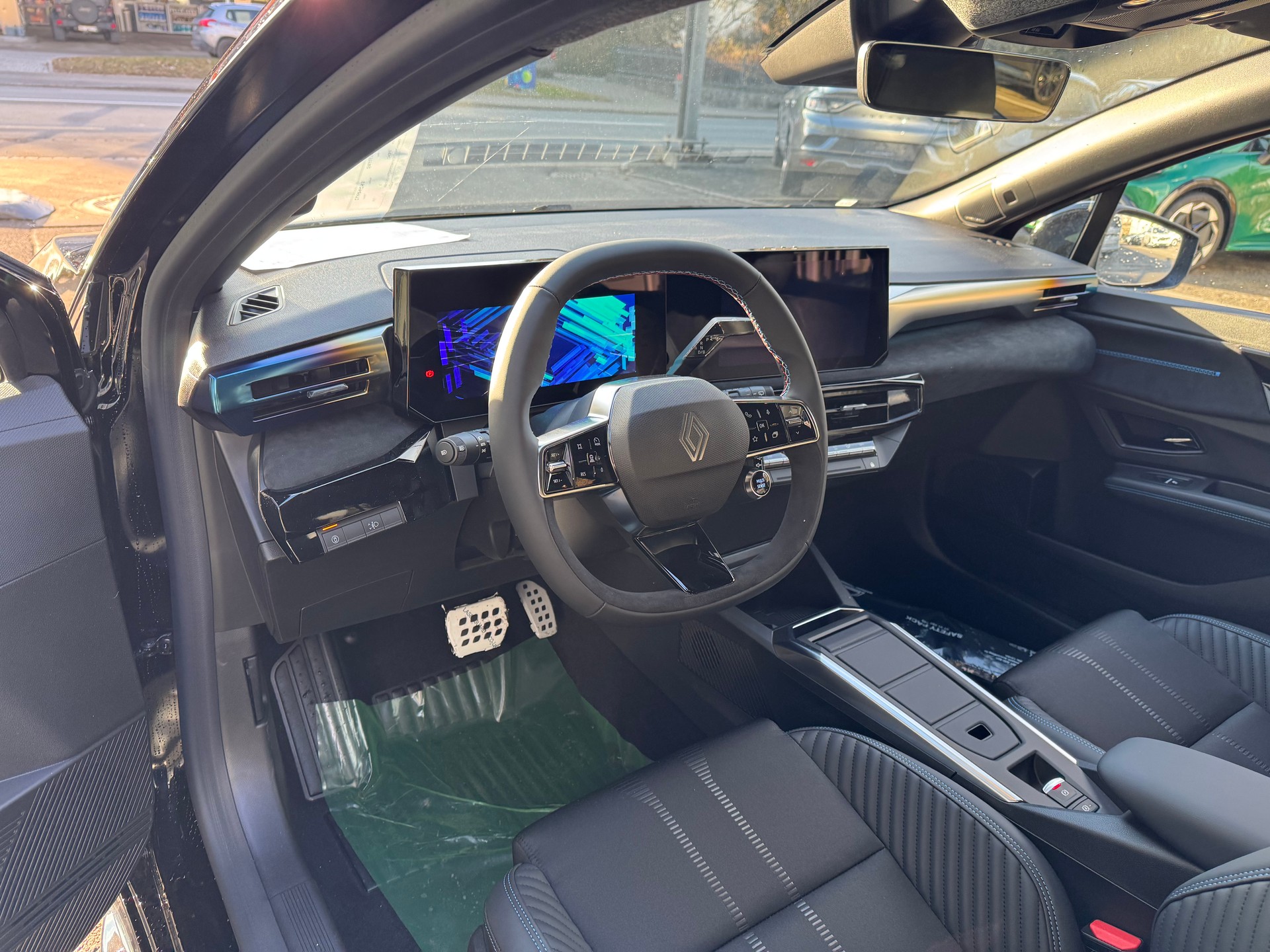 RENAULT Clio 1.8 E-Tech Esprit Alpine-image-11