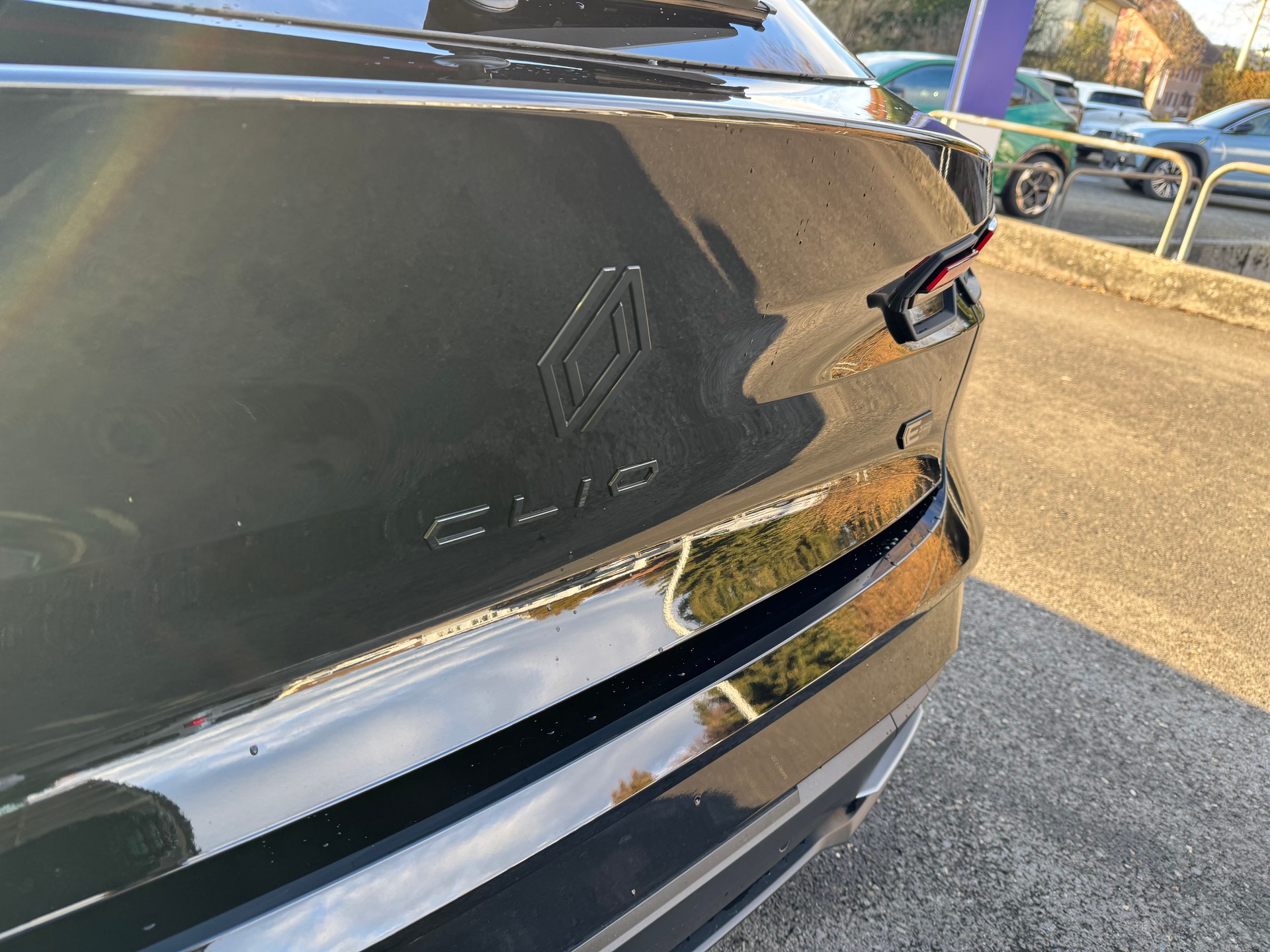 RENAULT Clio 1.8 E-Tech Esprit Alpine-image-15