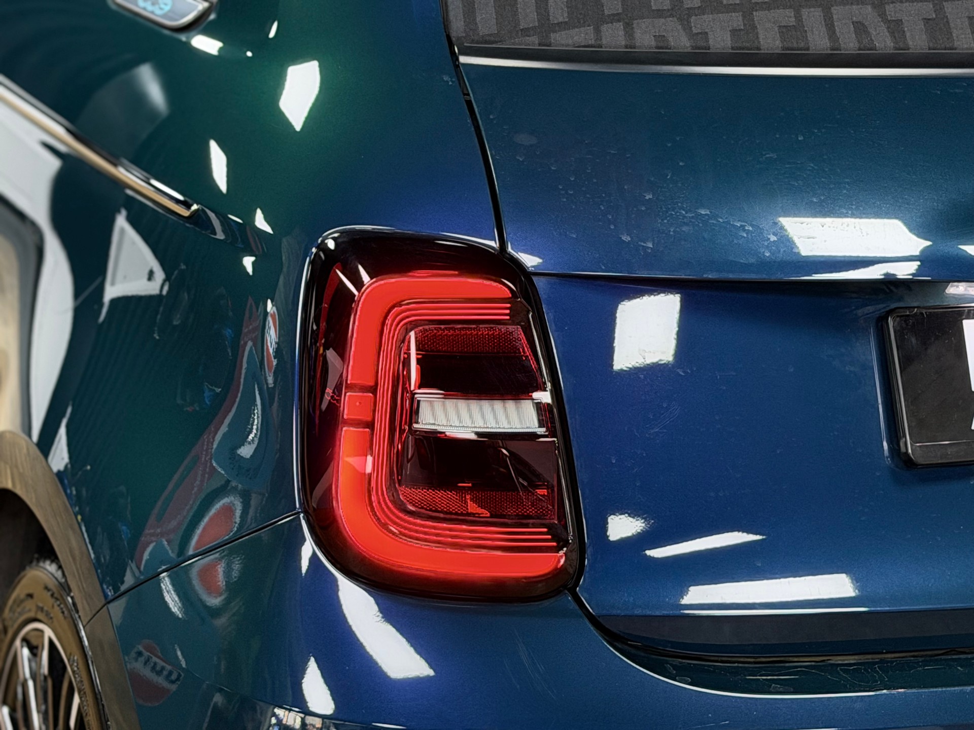 FIAT 500 electric 87 kW La Prima By Bocelli-Cabrio-image-8