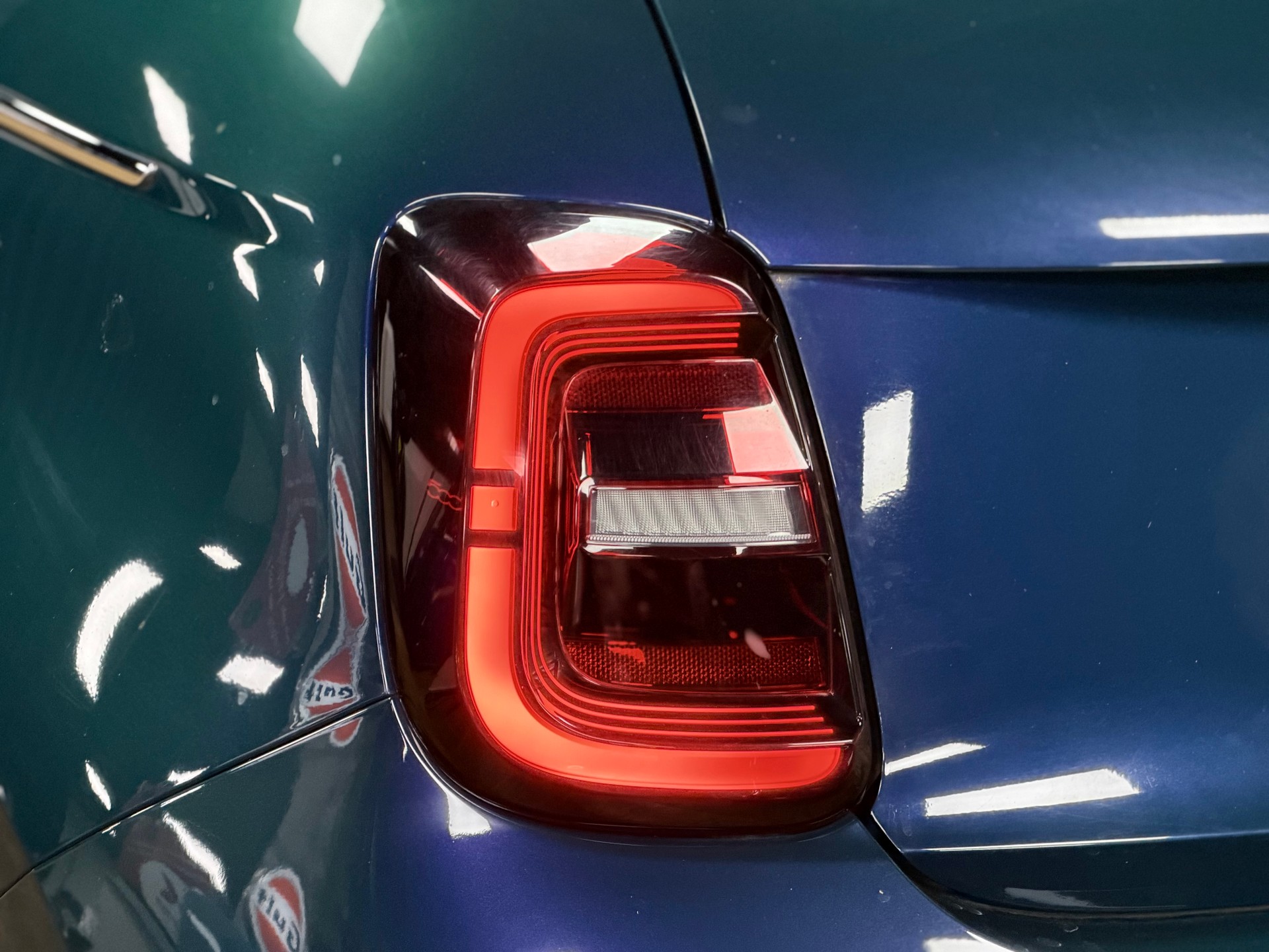 FIAT 500 electric 87 kW La Prima By Bocelli-Cabrio-image-8