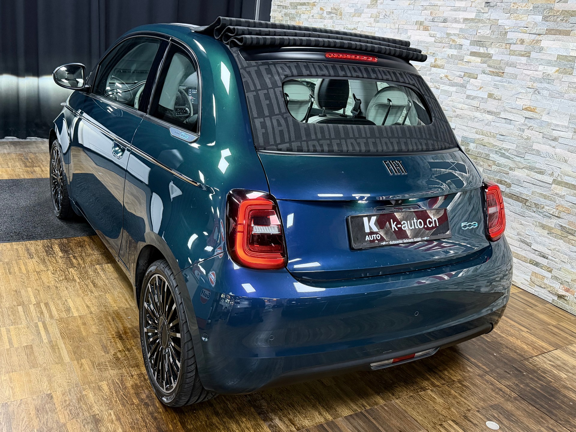 FIAT 500 electric 87 kW La Prima By Bocelli-Cabrio-image-2
