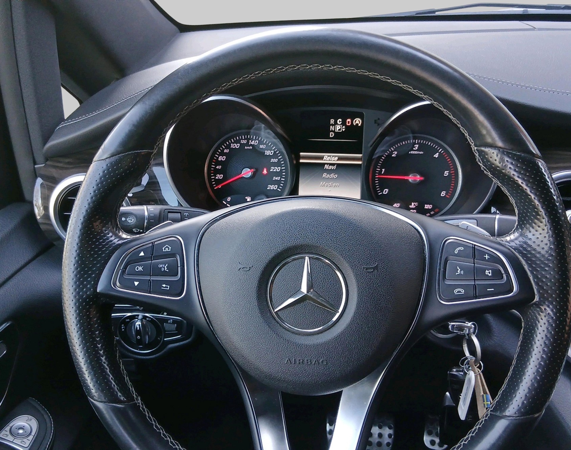 MERCEDES-BENZ V-Klasse V447 Van V 250 d Blue-image-11