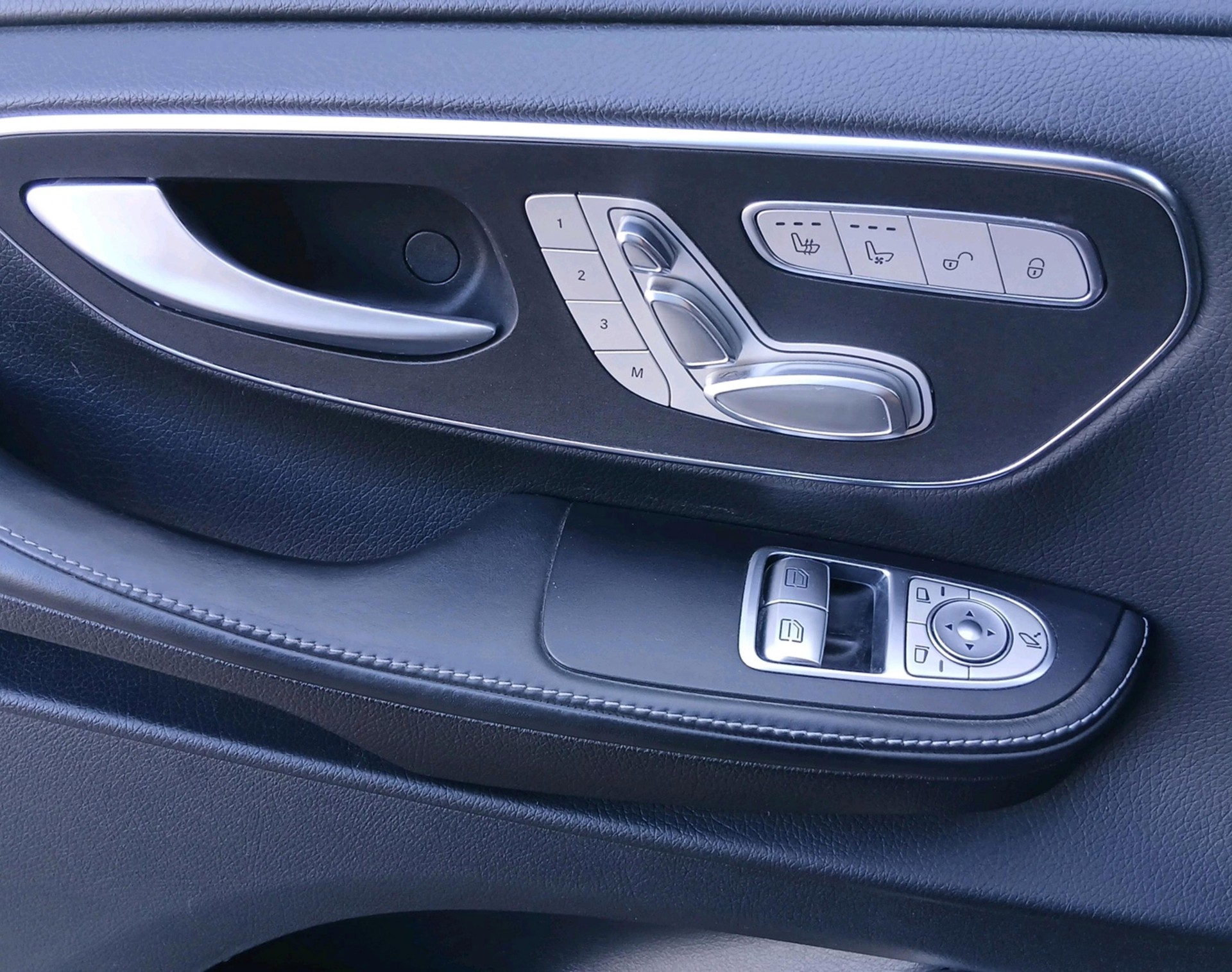 MERCEDES-BENZ V-Klasse V447 Van V 250 d Blue-image-18