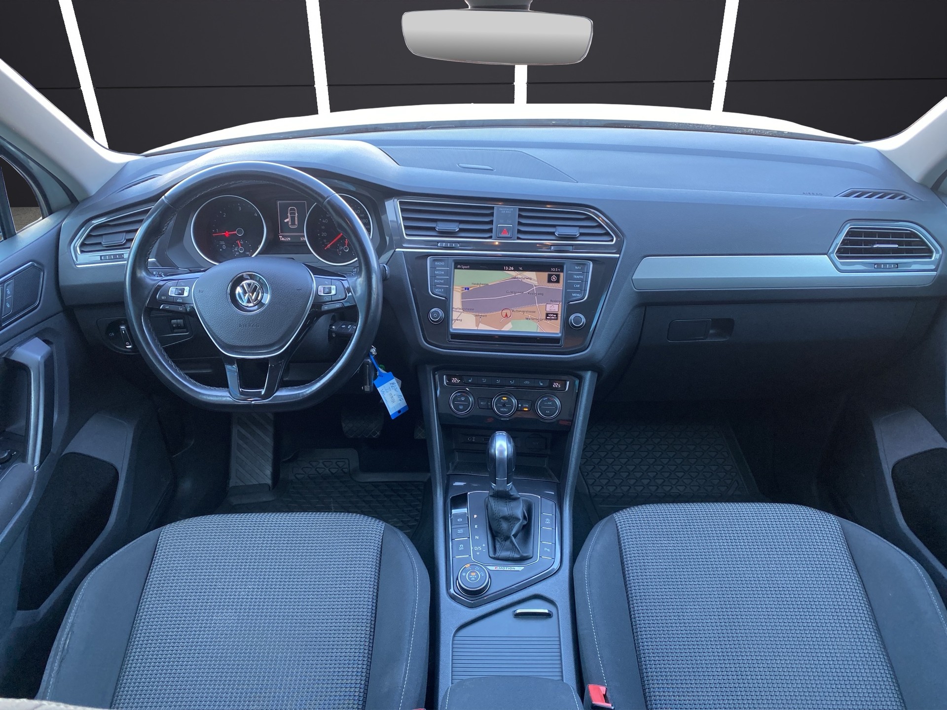 VW Tiguan 2.0 TDI SCR Comfortline 4Motion DSG-image-10