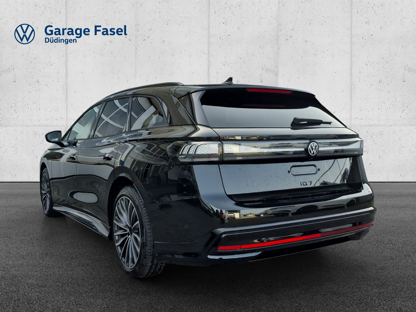 VW ID.7 Tourer Pro S 86 kWh Pro S United-image-2