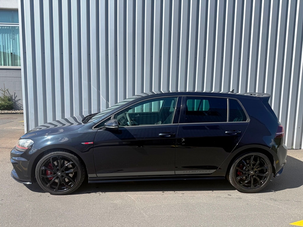 VW Golf 2.0 TSI GTI Clubsport DSG-image-2