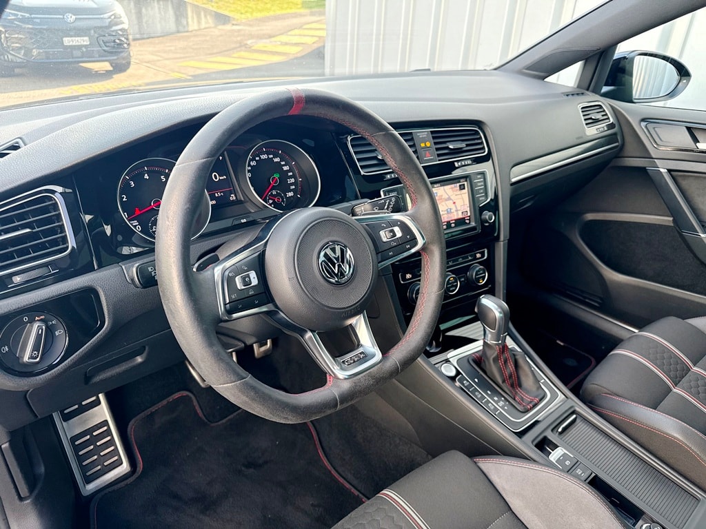 VW Golf 2.0 TSI GTI Clubsport DSG-image-6