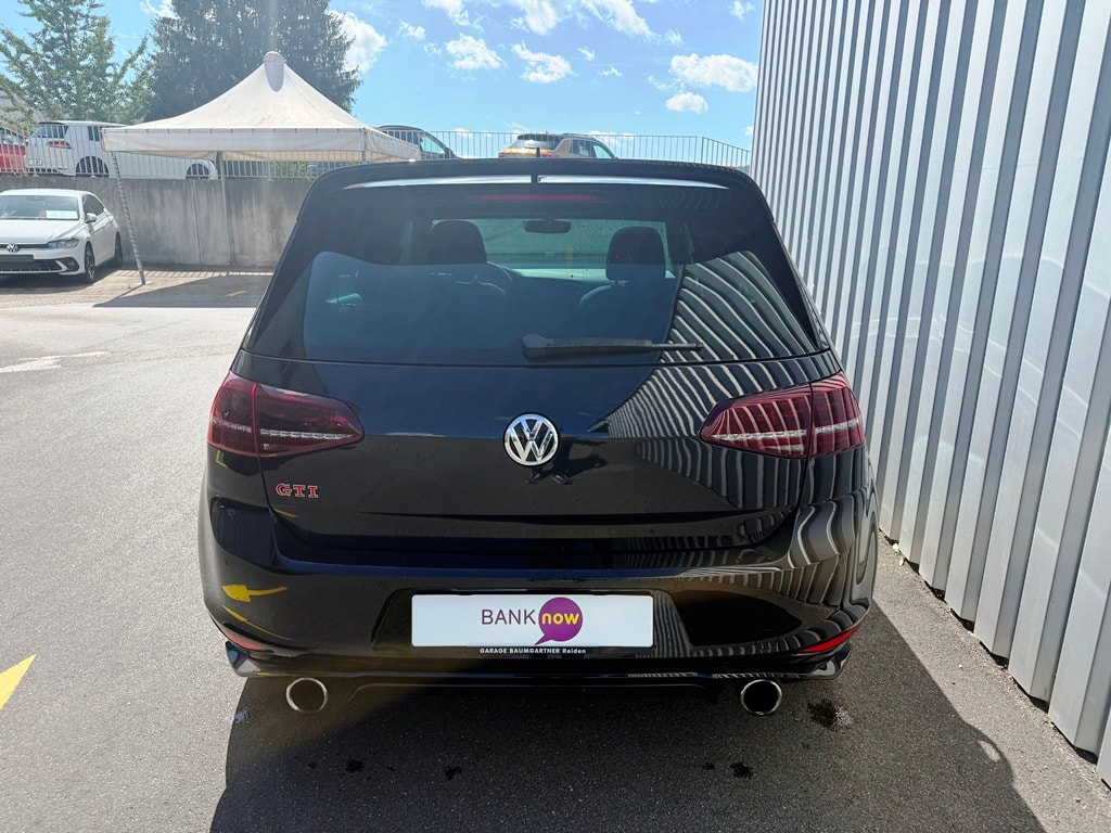 VW Golf 2.0 TSI GTI Clubsport DSG-image-4