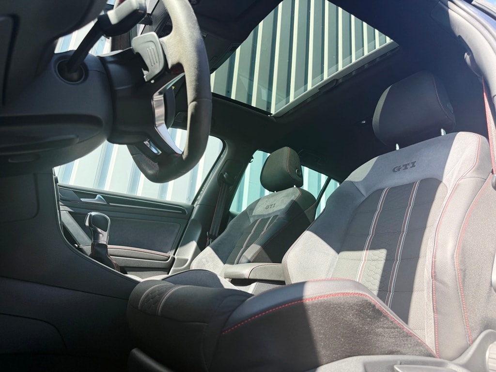 VW Golf 2.0 TSI GTI Clubsport DSG-image-14