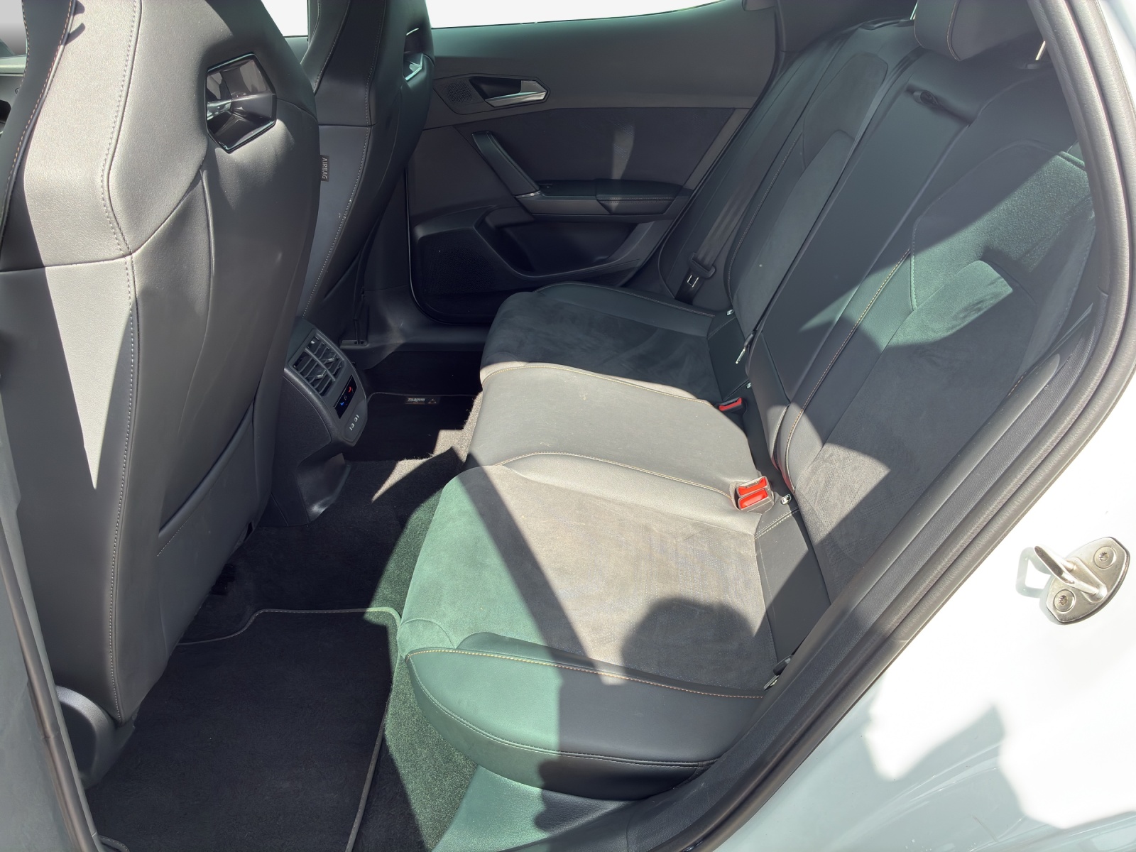 CUPRA Formentor 1.5 e-HYBRID pHEV VZ DSG-image-12