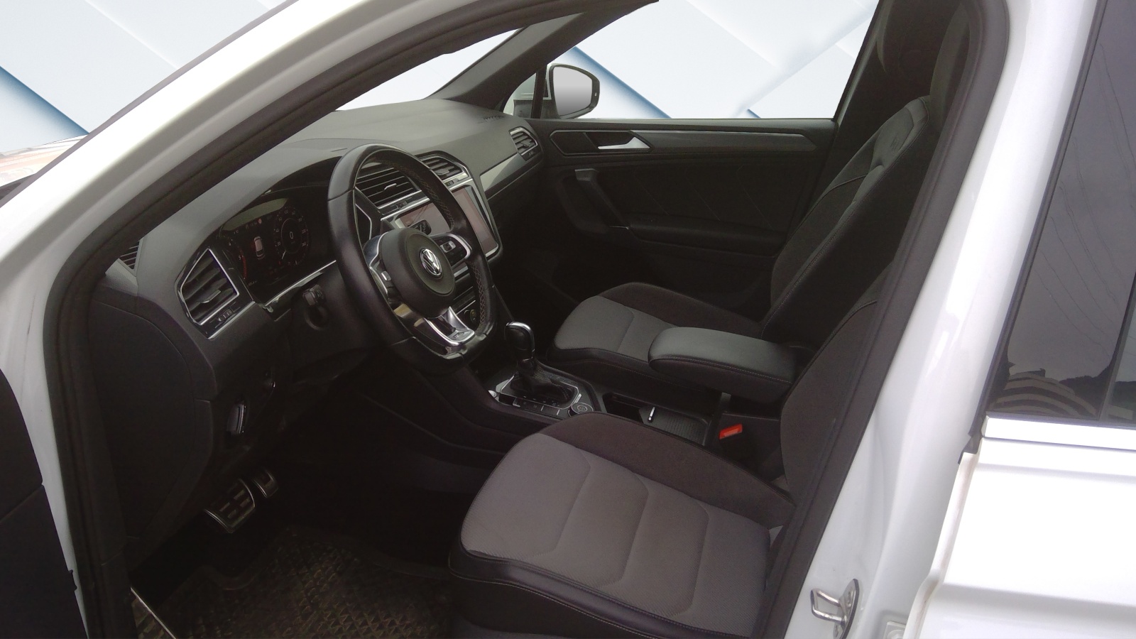 VW Tiguan 2.0 TDI SCR Highline 4Motion DSG-image-10