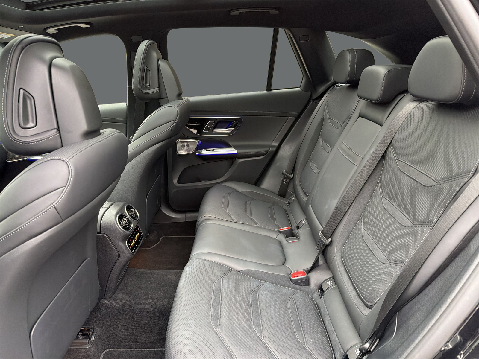 MERCEDES-BENZ GLC AMG 63 S e Perform.-image-13