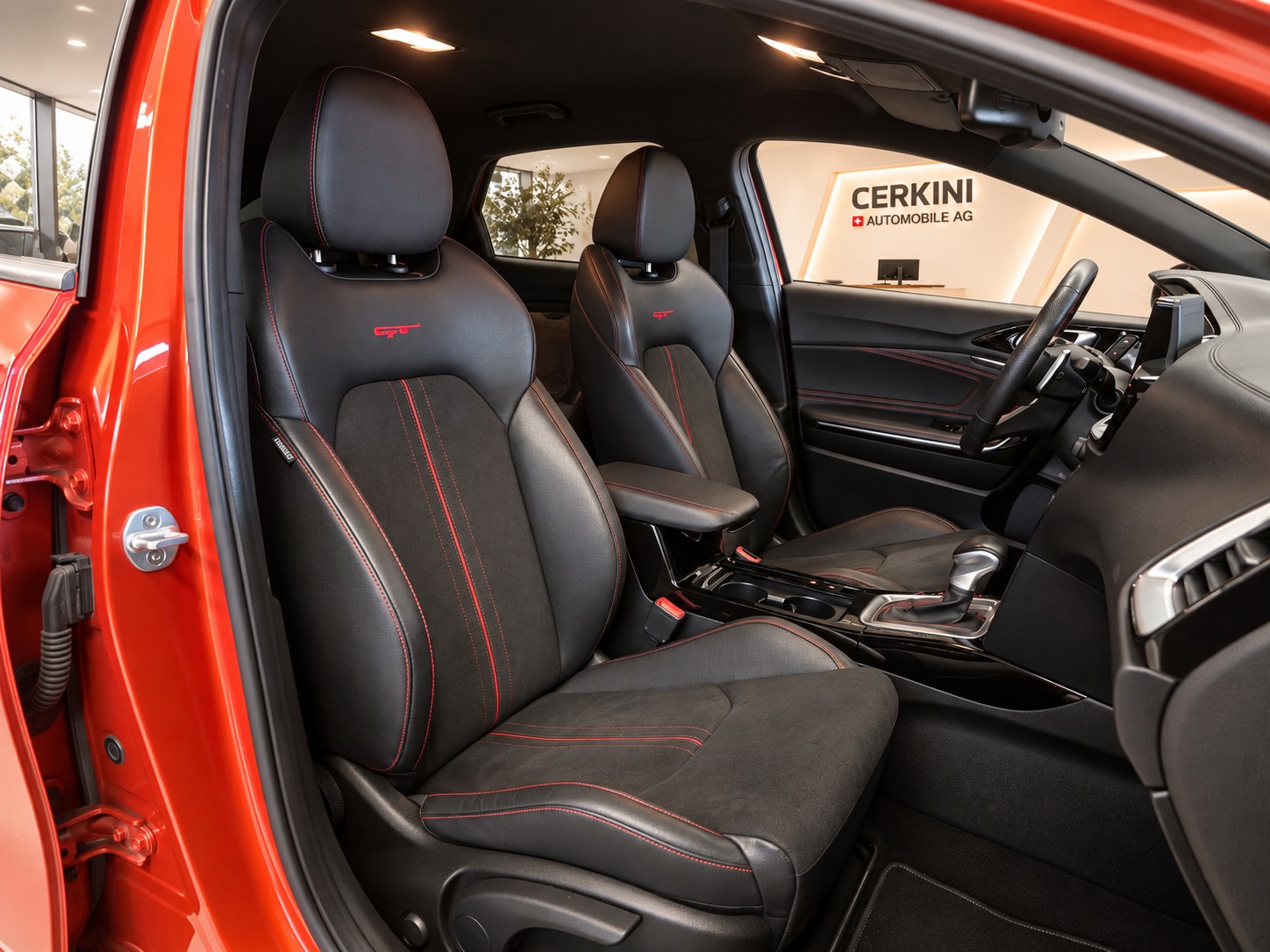 KIA ProCeed 1.6 T-GDi GT DCT-image-12