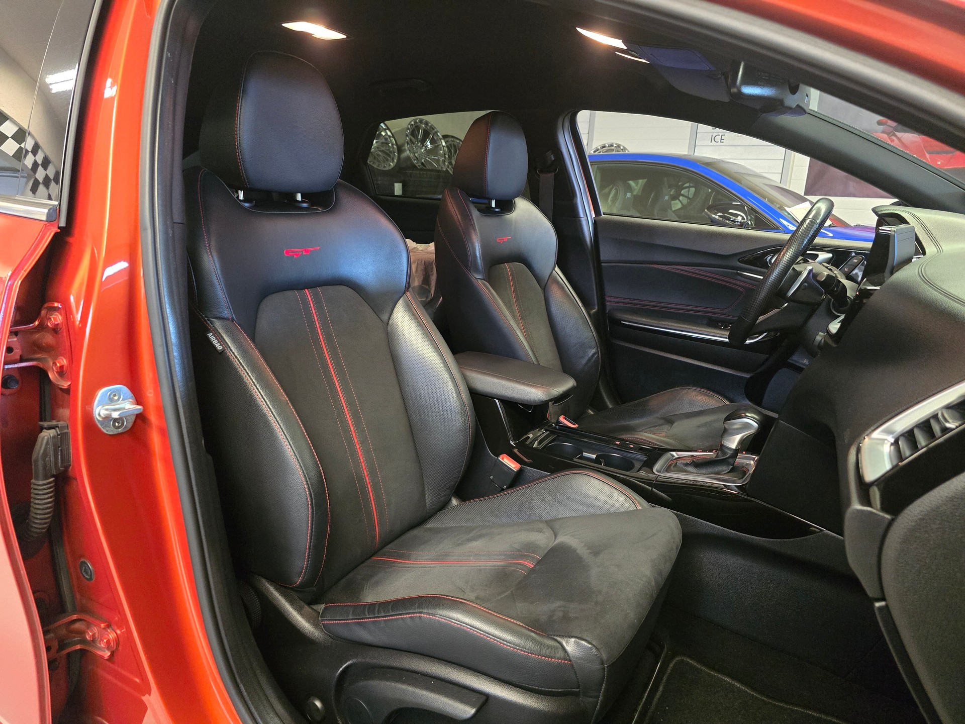 KIA ProCeed 1.6 T-GDi GT DCT-image-7