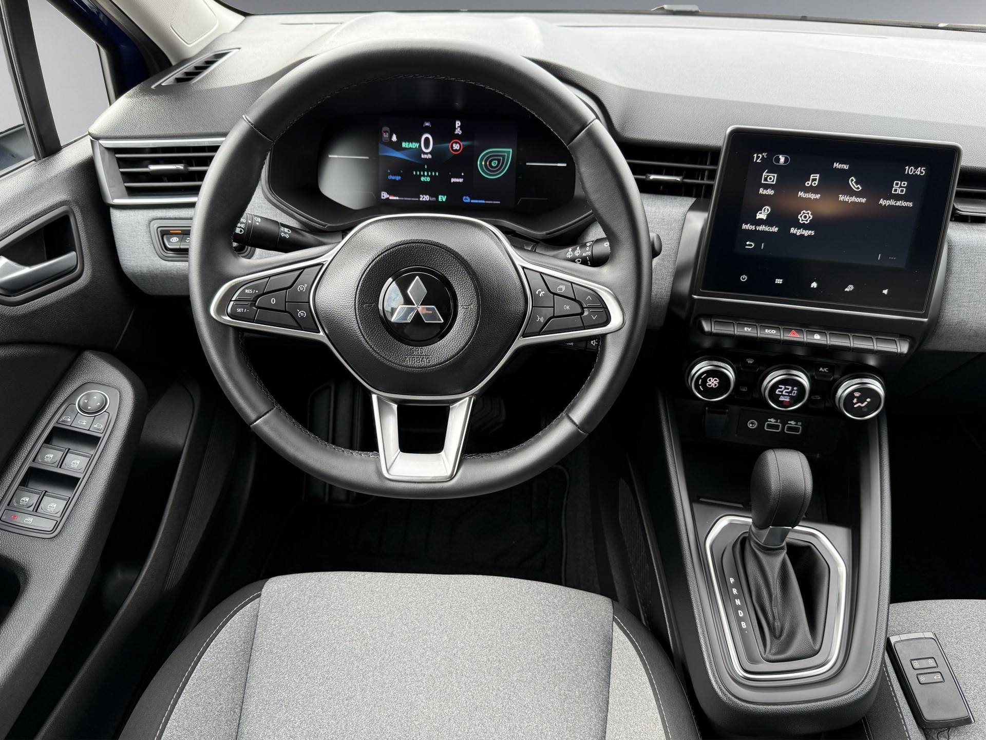 MITSUBISHI COLT 1.6 HEV Invite+-image-13
