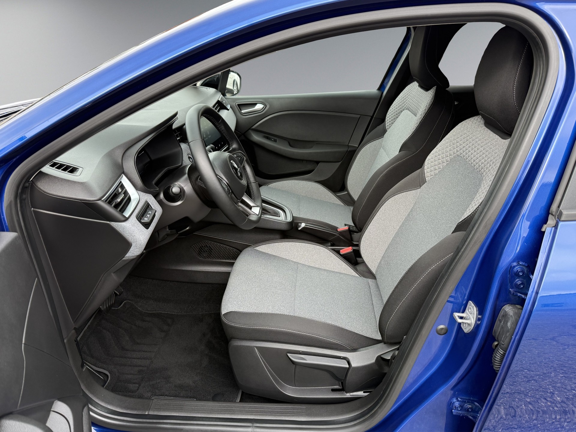 MITSUBISHI COLT 1.6 HEV Invite+-image-8