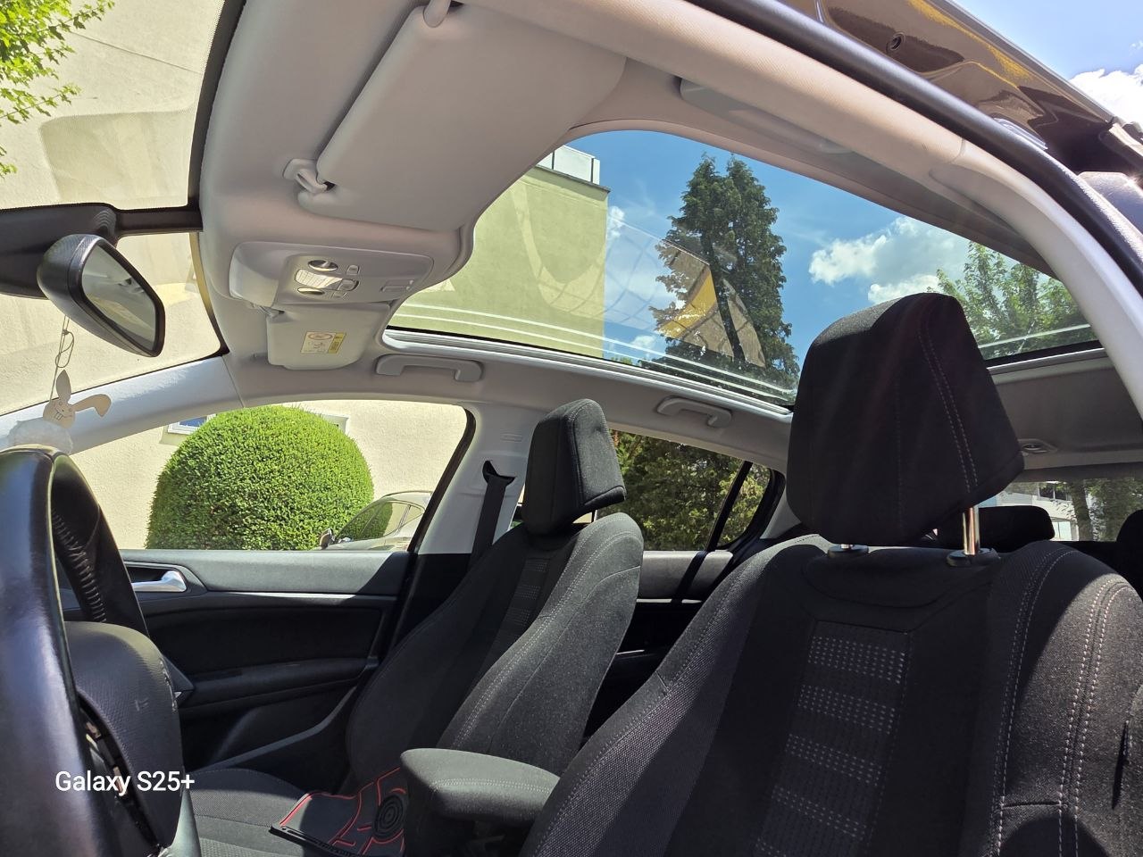 PEUGEOT 308 2.0 BlueHDI Féline Automatic-image-3