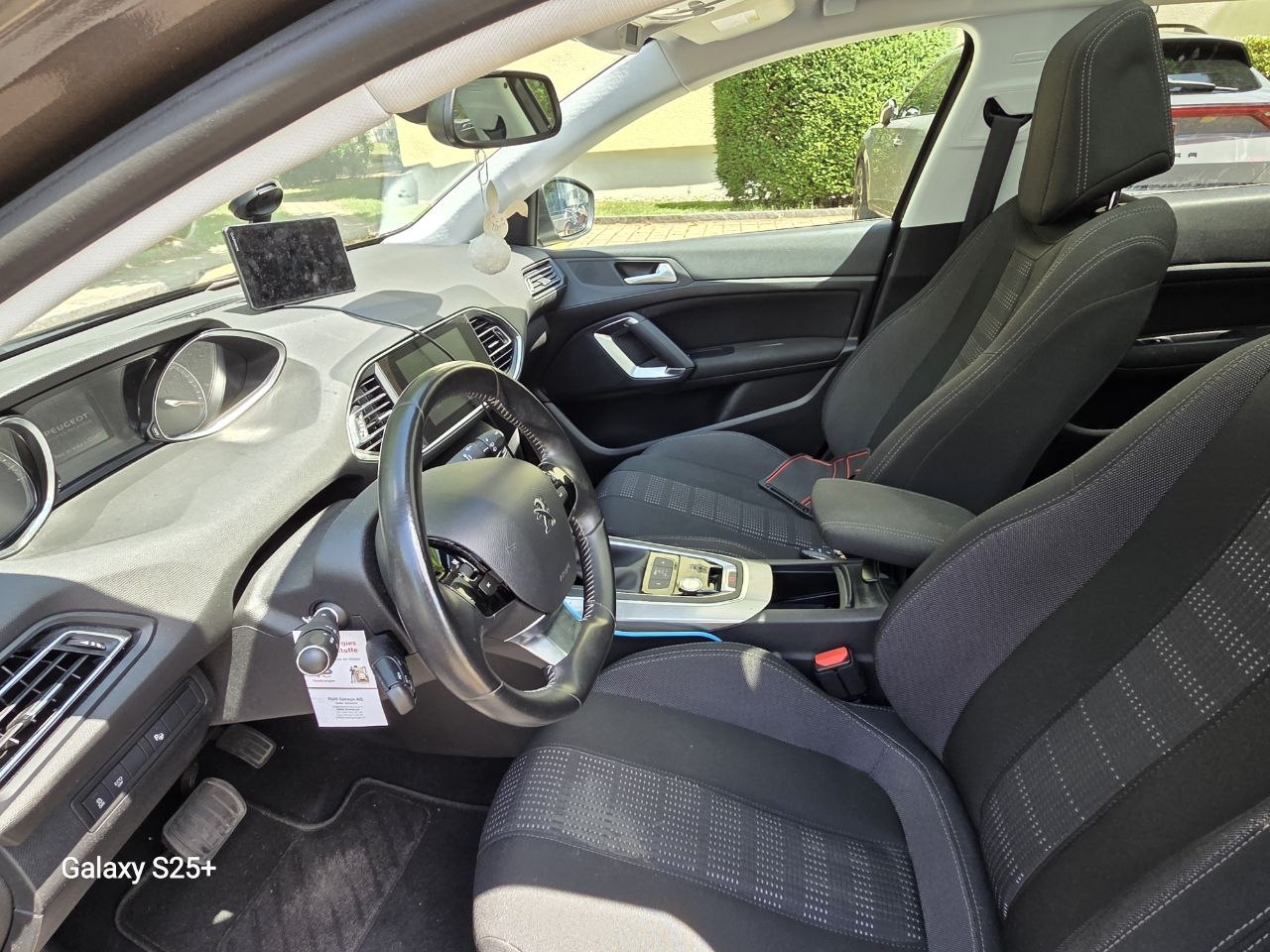 PEUGEOT 308 2.0 BlueHDI Féline Automatic-image-4