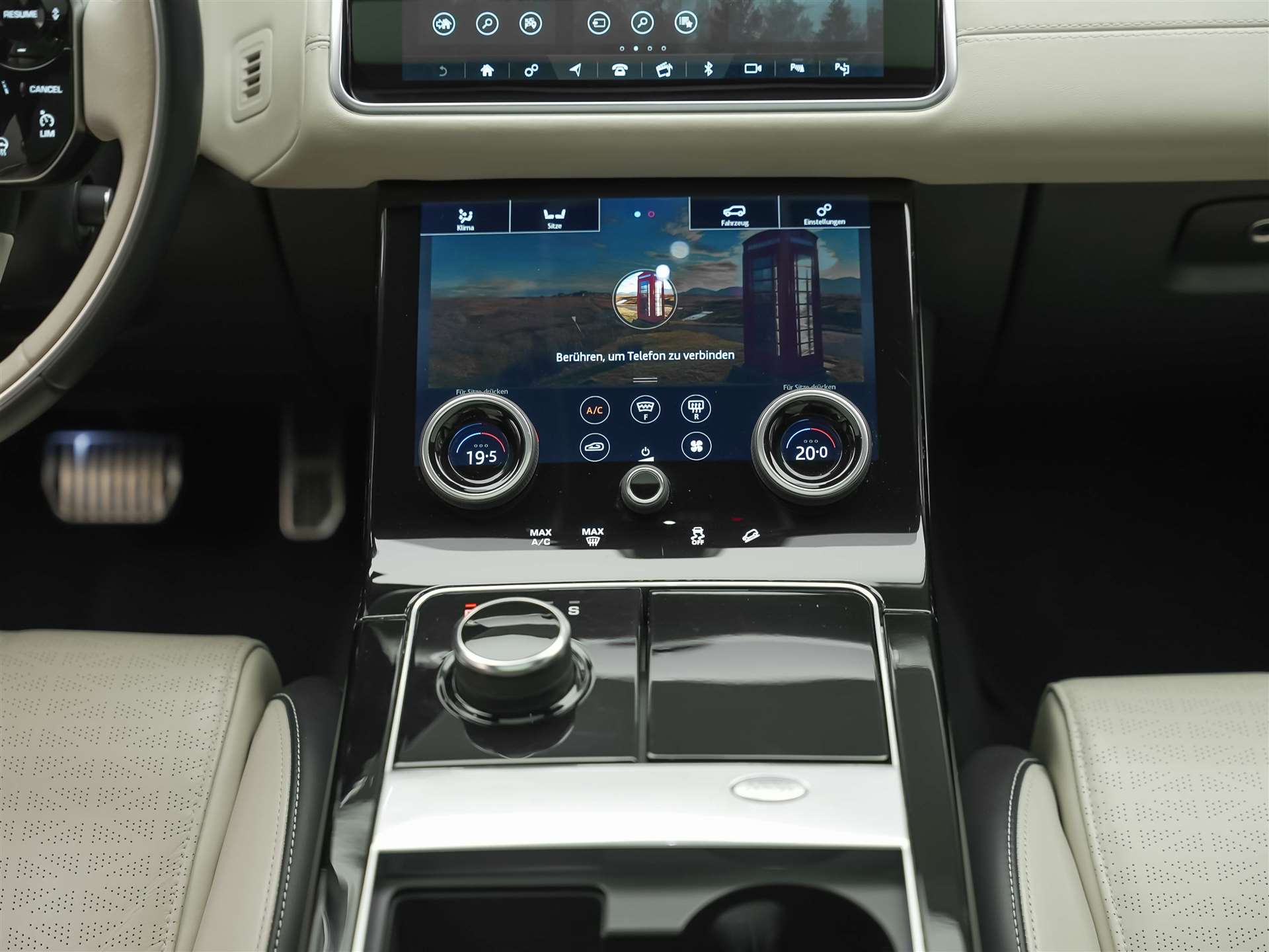 LAND ROVER Range Rover Velar D 300 R-Dynamic HSE *CH-Auto*Massage*Panorama*Head-Up*Sitzlüftung*-image-27