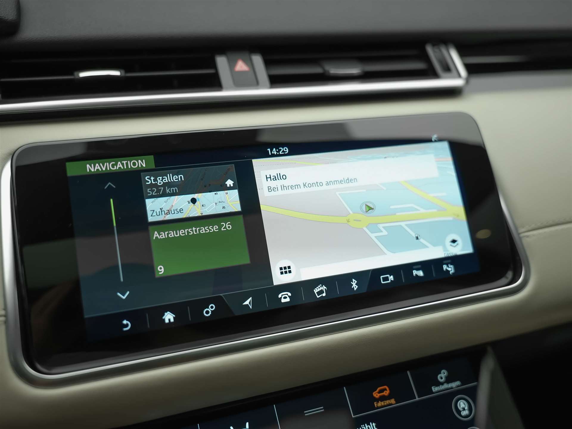 LAND ROVER Range Rover Velar D 300 R-Dynamic HSE *CH-Auto*Massage*Panorama*Head-Up*Sitzlüftung*-image-38