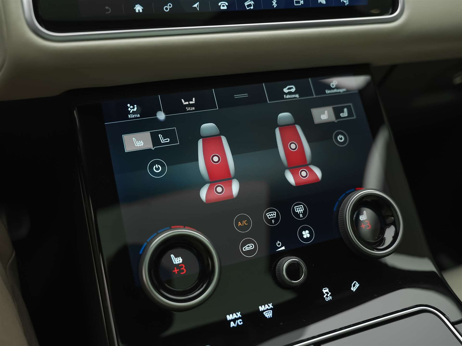 LAND ROVER Range Rover Velar D 300 R-Dynamic HSE *CH-Auto*Massage*Panorama*Head-Up*Sitzlüftung*-image-36