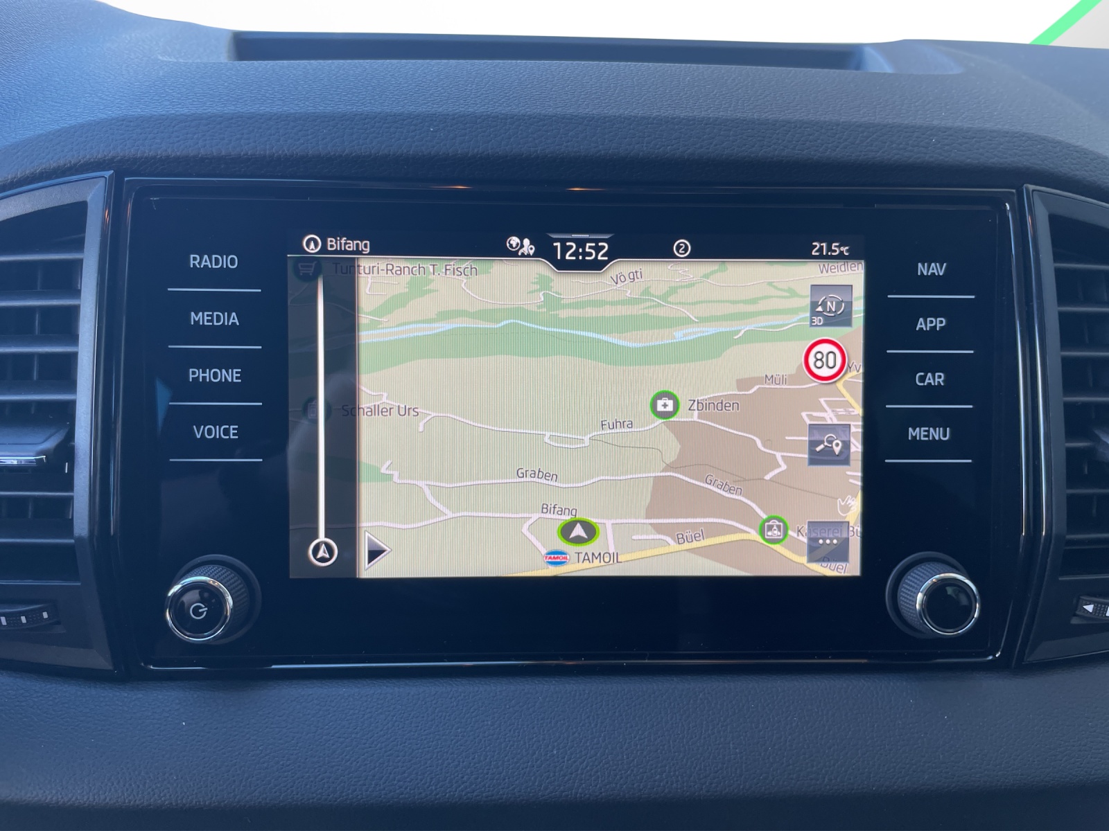SKODA Karoq 1.5 TSI Selection-image-11