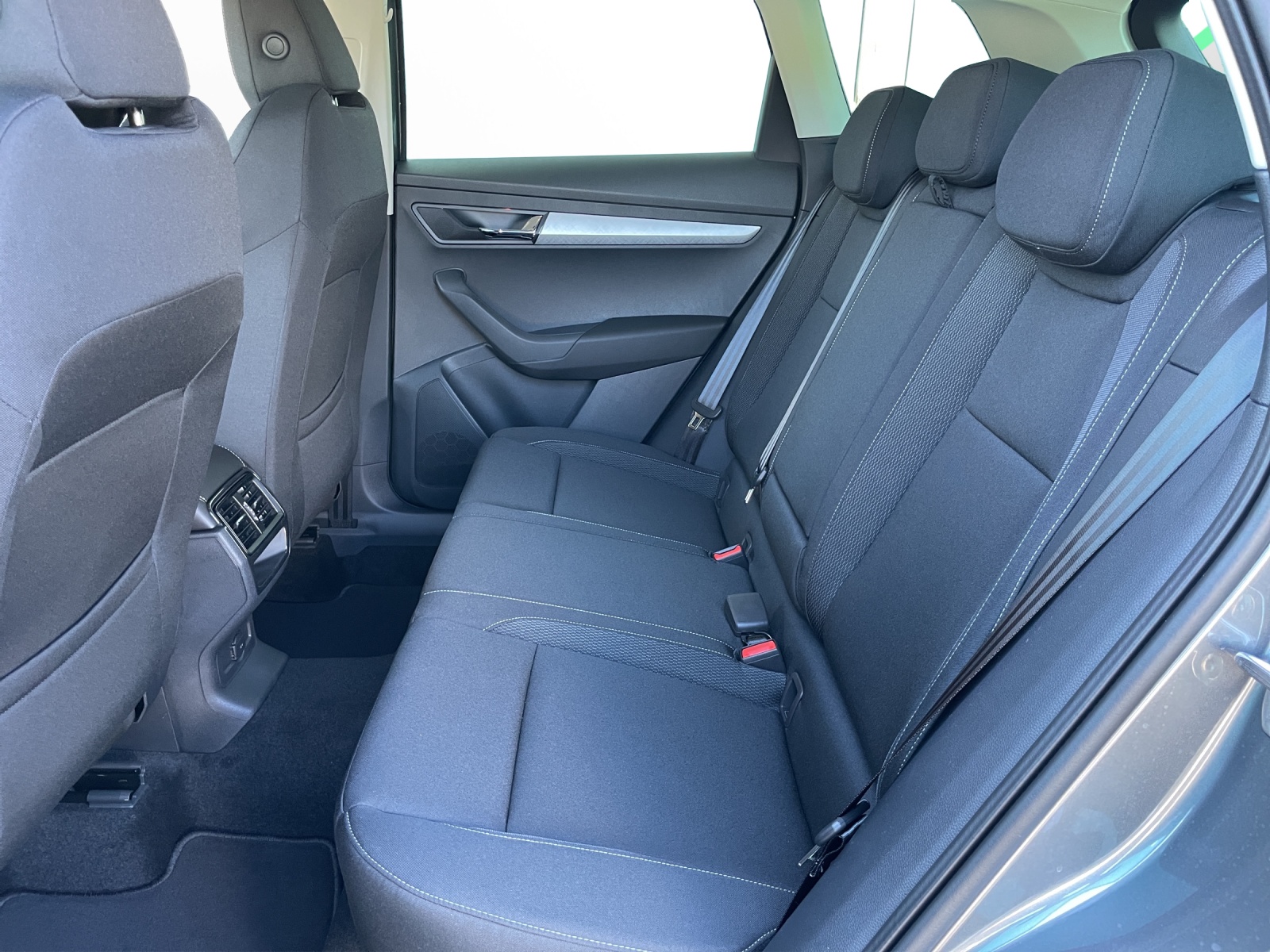 SKODA Karoq 1.5 TSI Selection-image-13