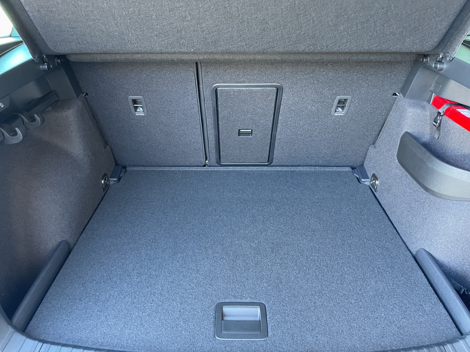 SKODA Karoq 1.5 TSI Selection-image-14