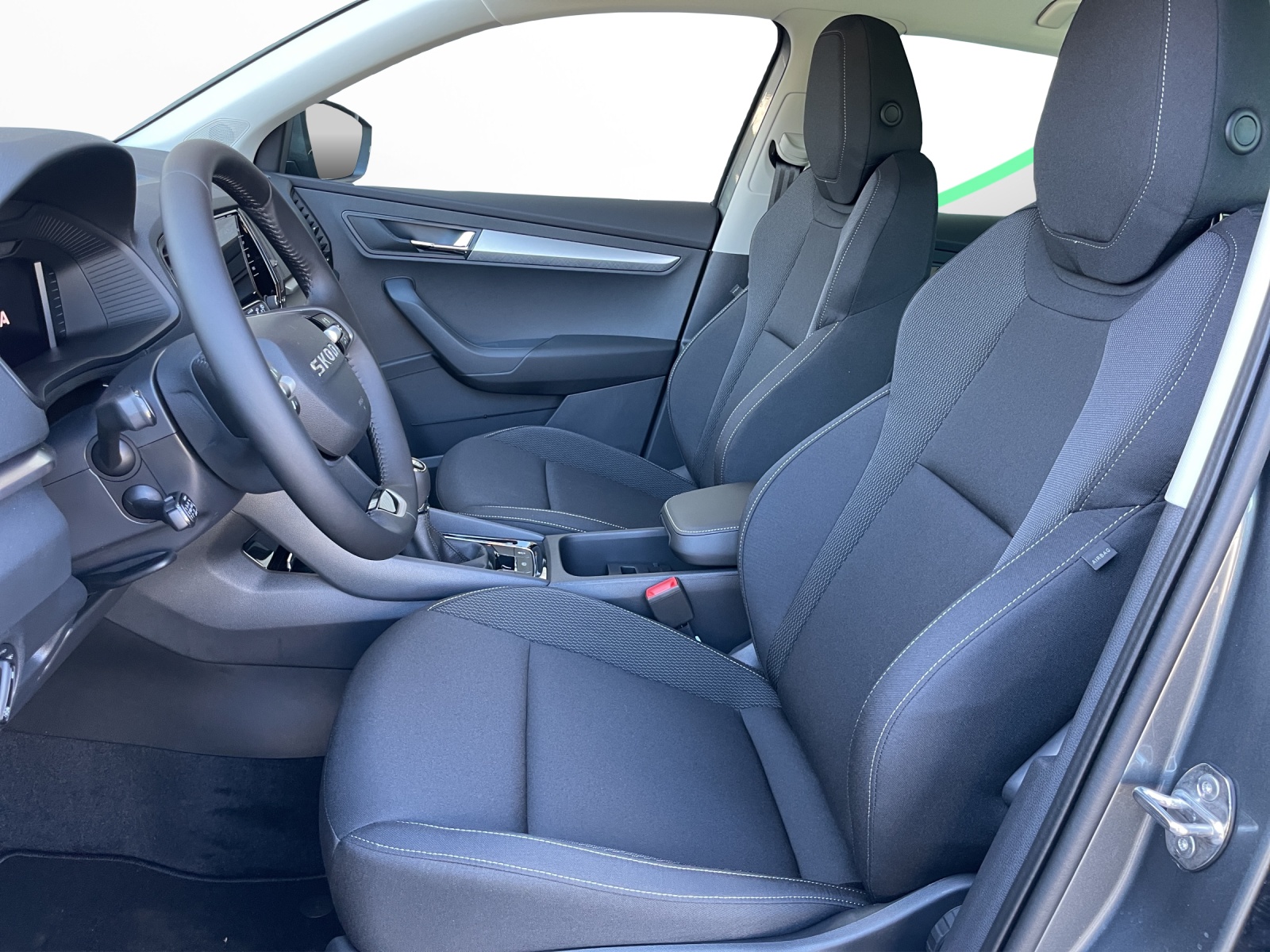 SKODA Karoq 1.5 TSI Selection-image-6