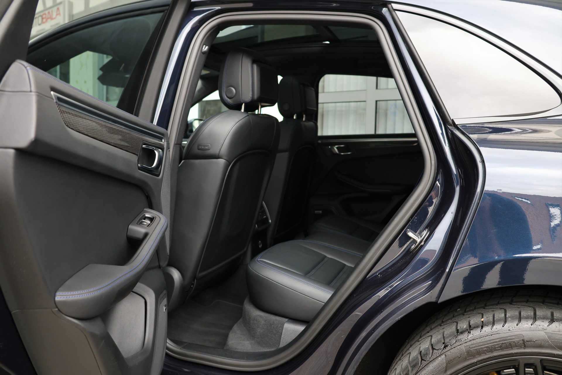PORSCHE Macan GTS PDK (CH) "Approved bis 11/2026"-image-13