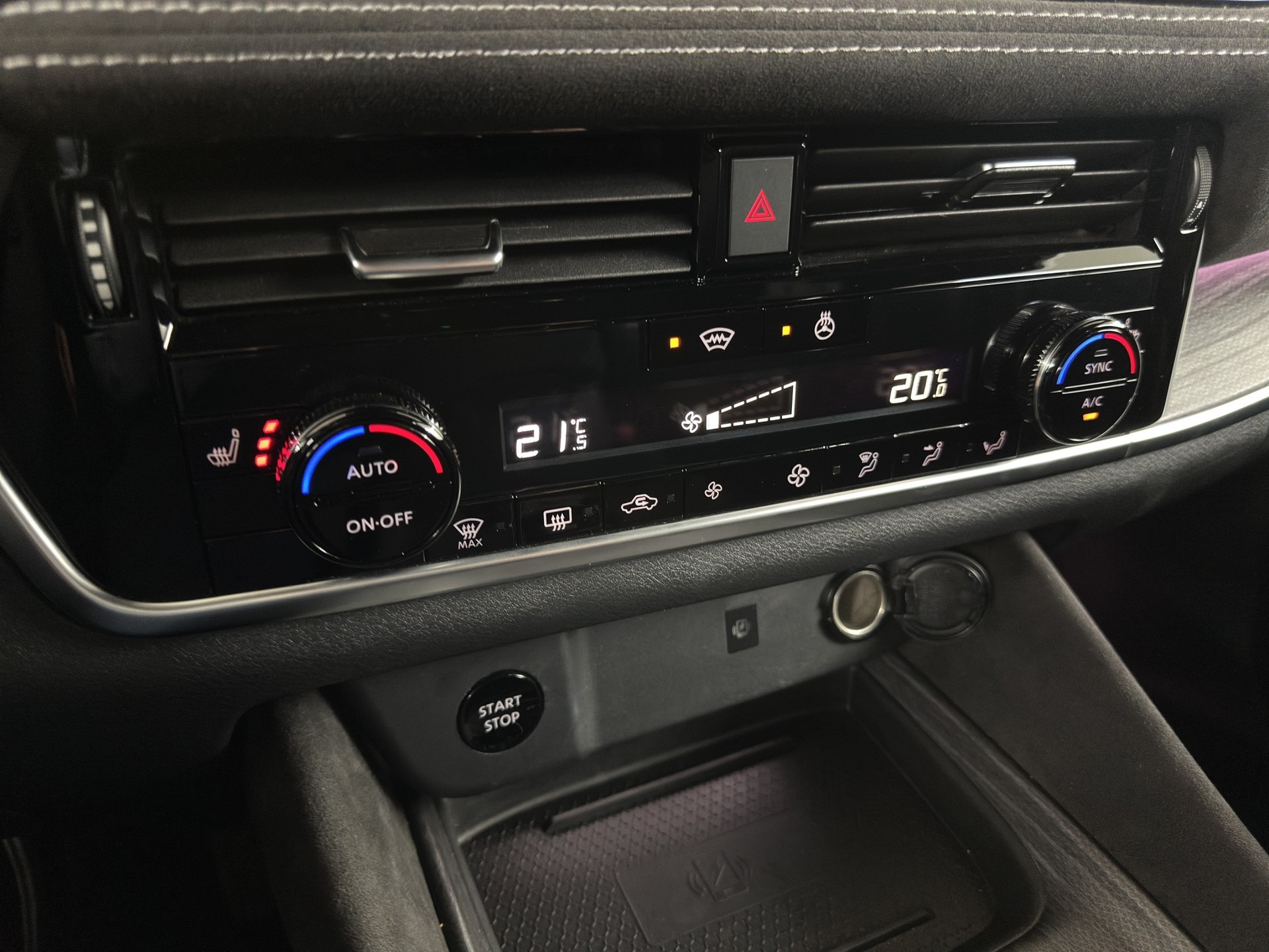 NISSAN Qashqai 1.5 VC-T e-Power Tekna+-image-19