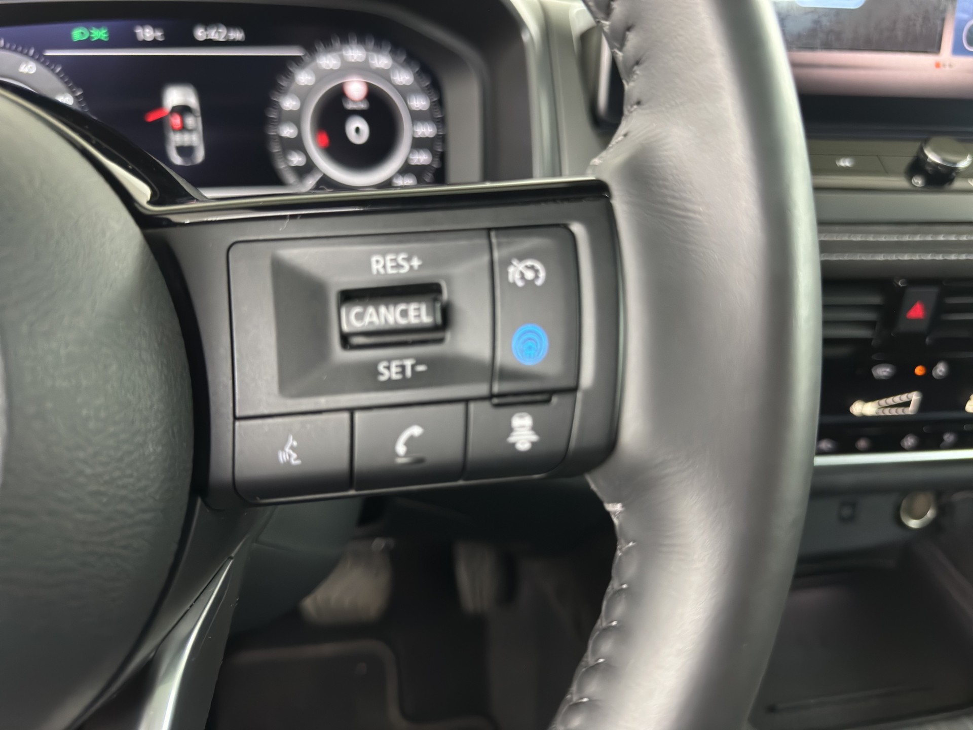 NISSAN Qashqai 1.5 VC-T e-Power Tekna+-image-23