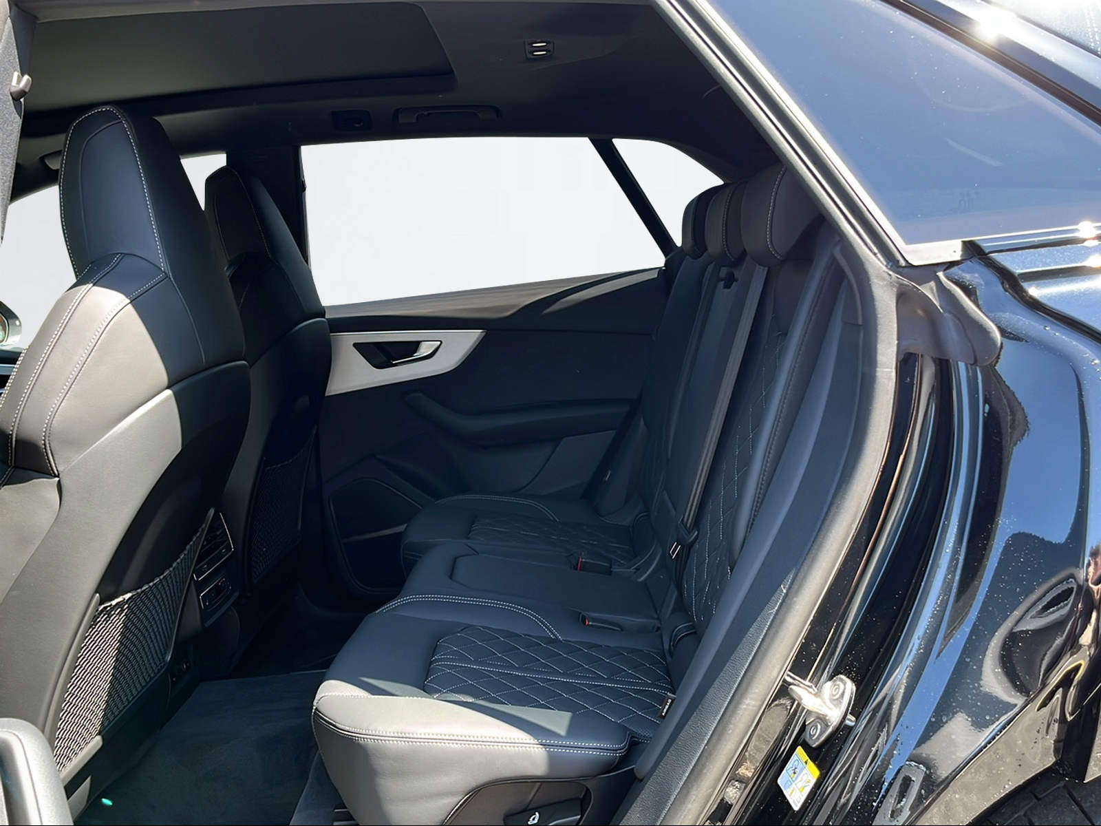 AUDI Q8 SUV 290 kW TFSI/elektrisch-image-8