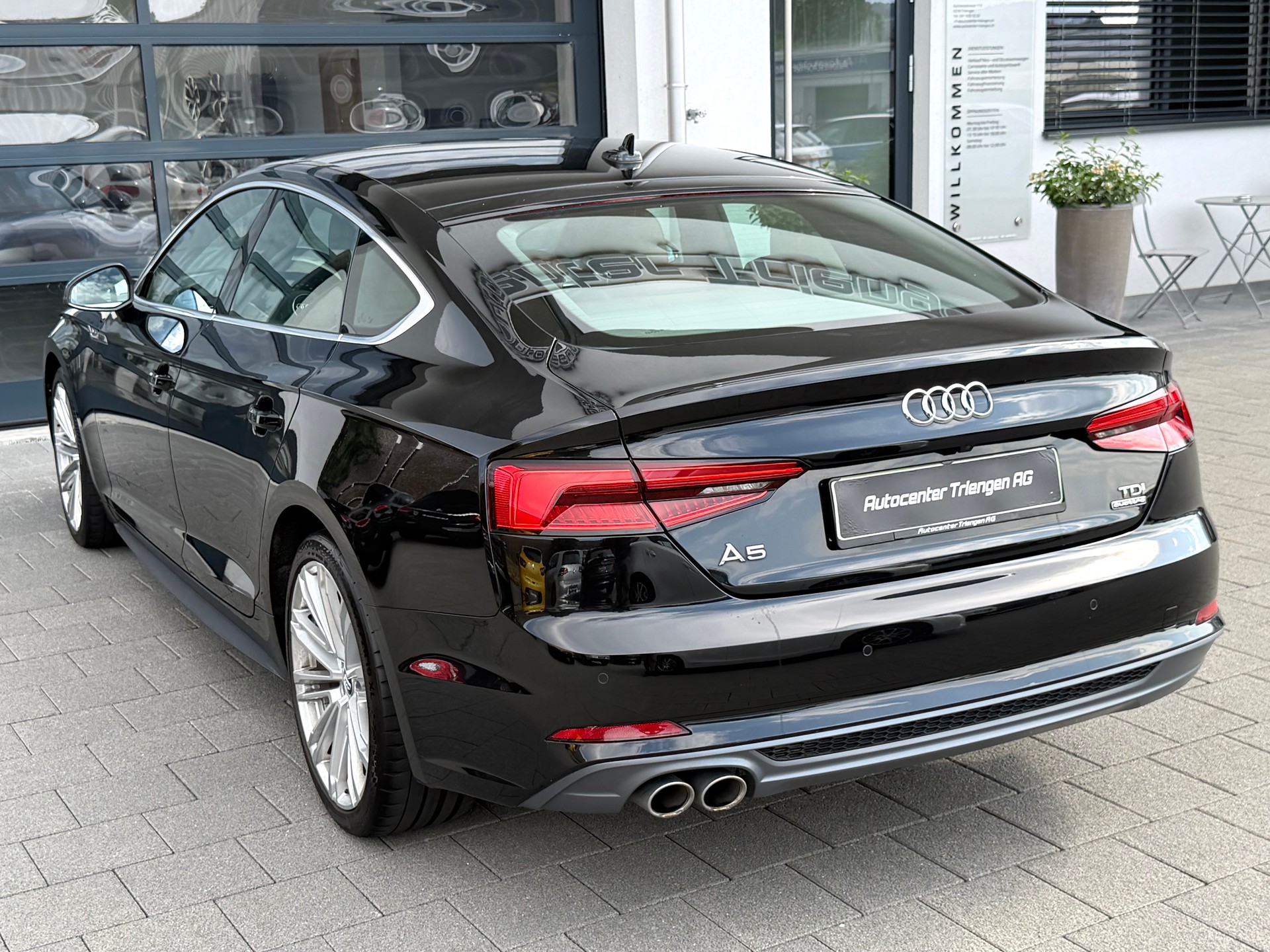 AUDI A5 Sportback 2.0 TDI quattro S-tronic-image-6