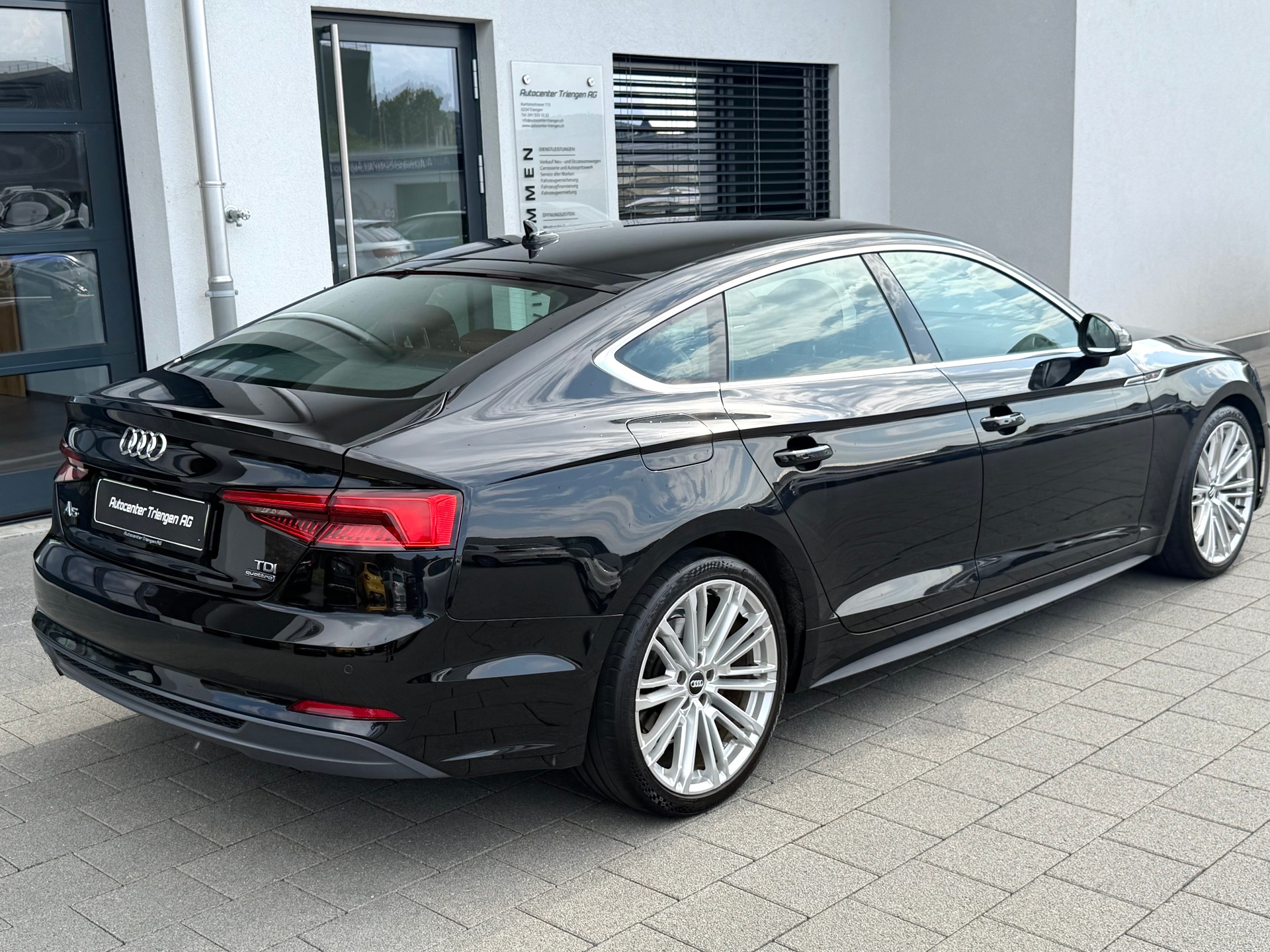 AUDI A5 Sportback 2.0 TDI quattro S-tronic-image-9