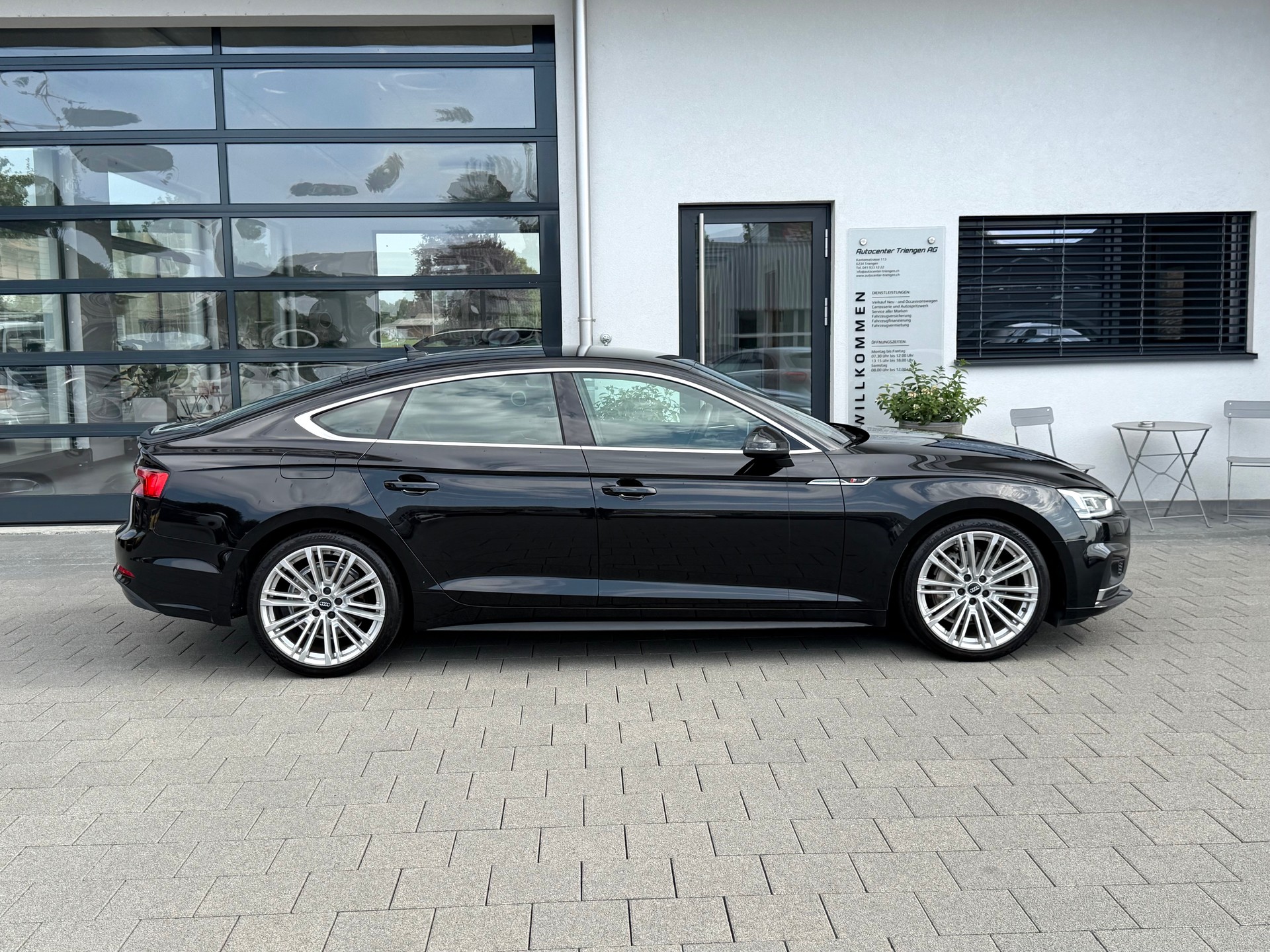 AUDI A5 Sportback 2.0 TDI quattro S-tronic-image-2