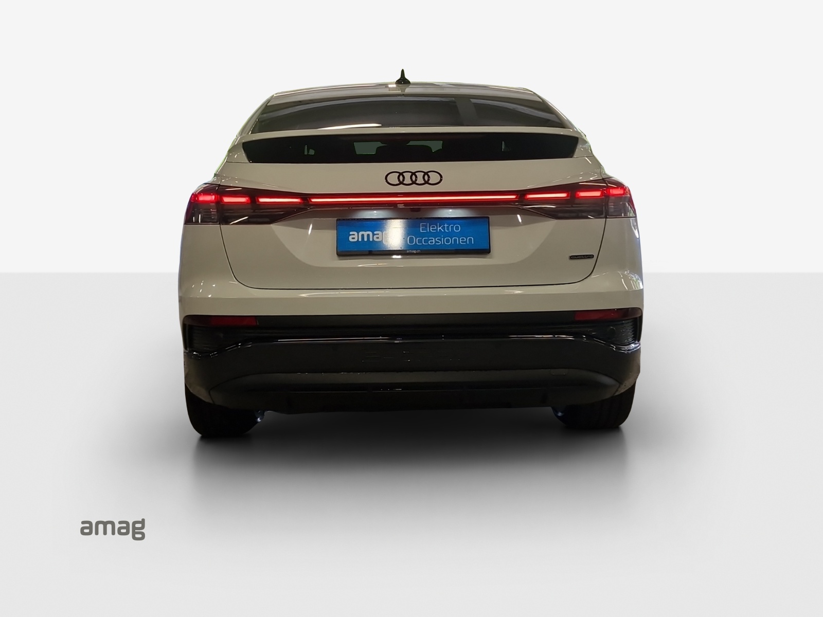 AUDI Q4 Sportback e-tron 55 quattro-image-4