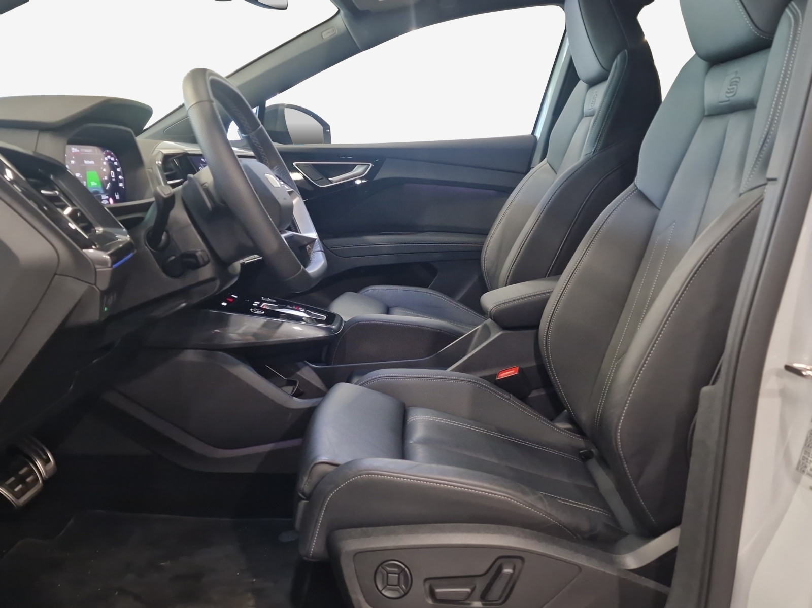 AUDI Q4 Sportback e-tron 55 quattro-image-8