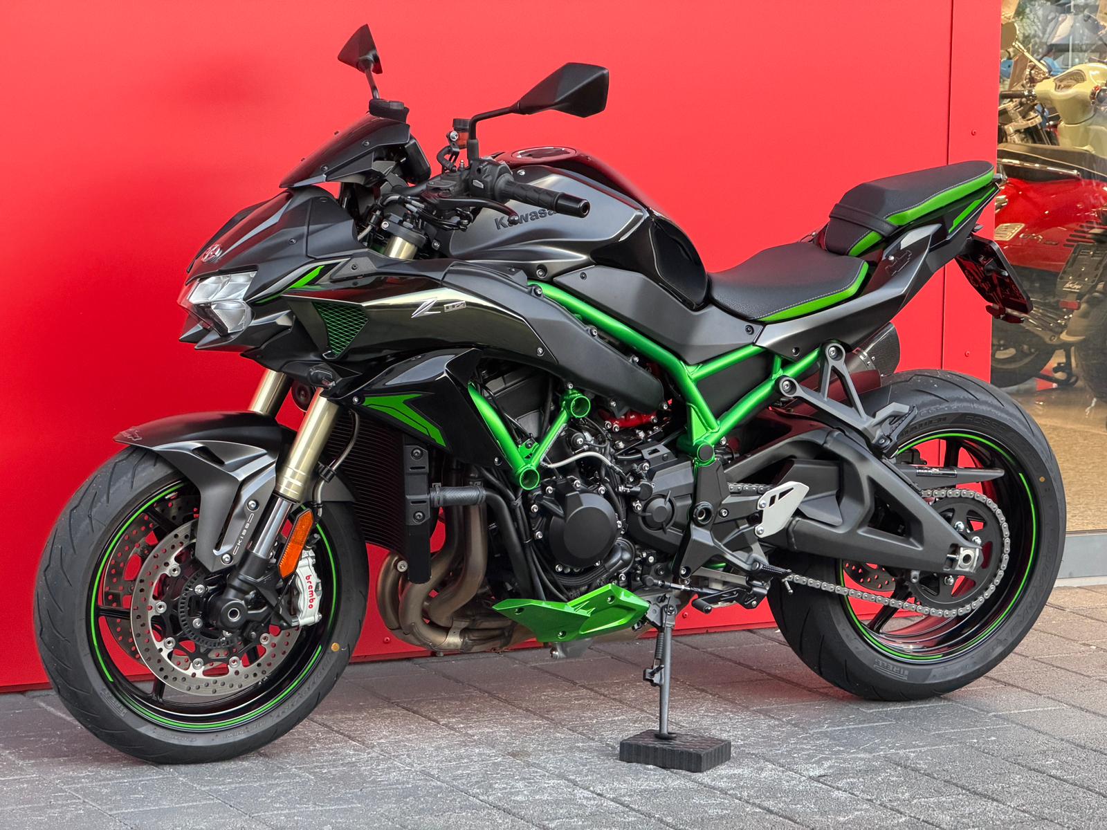 KAWASAKI Z H2 SE-showroom-element-1