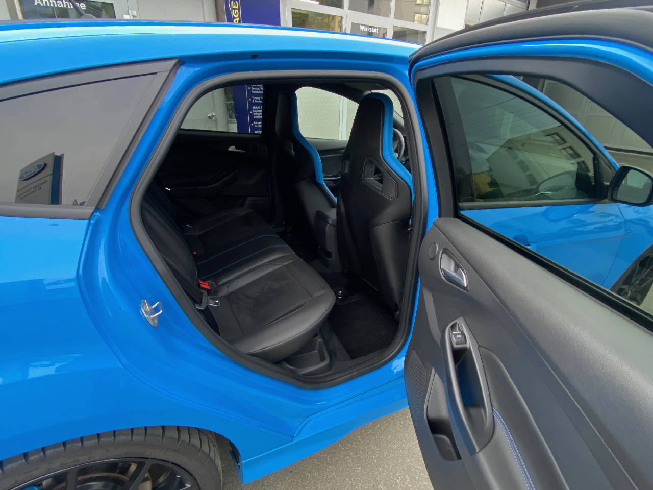 FORD Focus 2.3 EcoB RS+ Special Edition-image-9