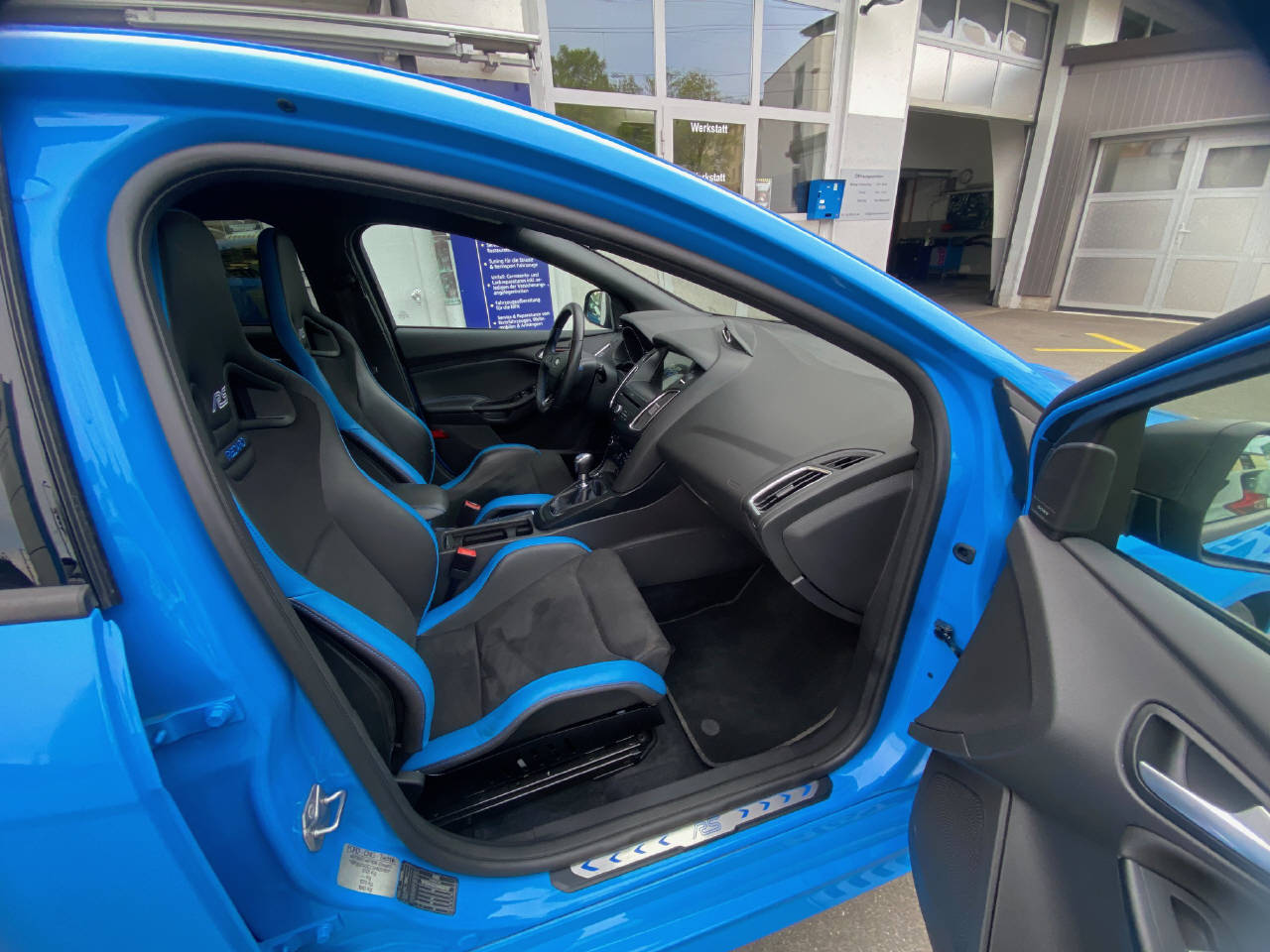 FORD Focus 2.3 EcoB RS+ Special Edition-image-10