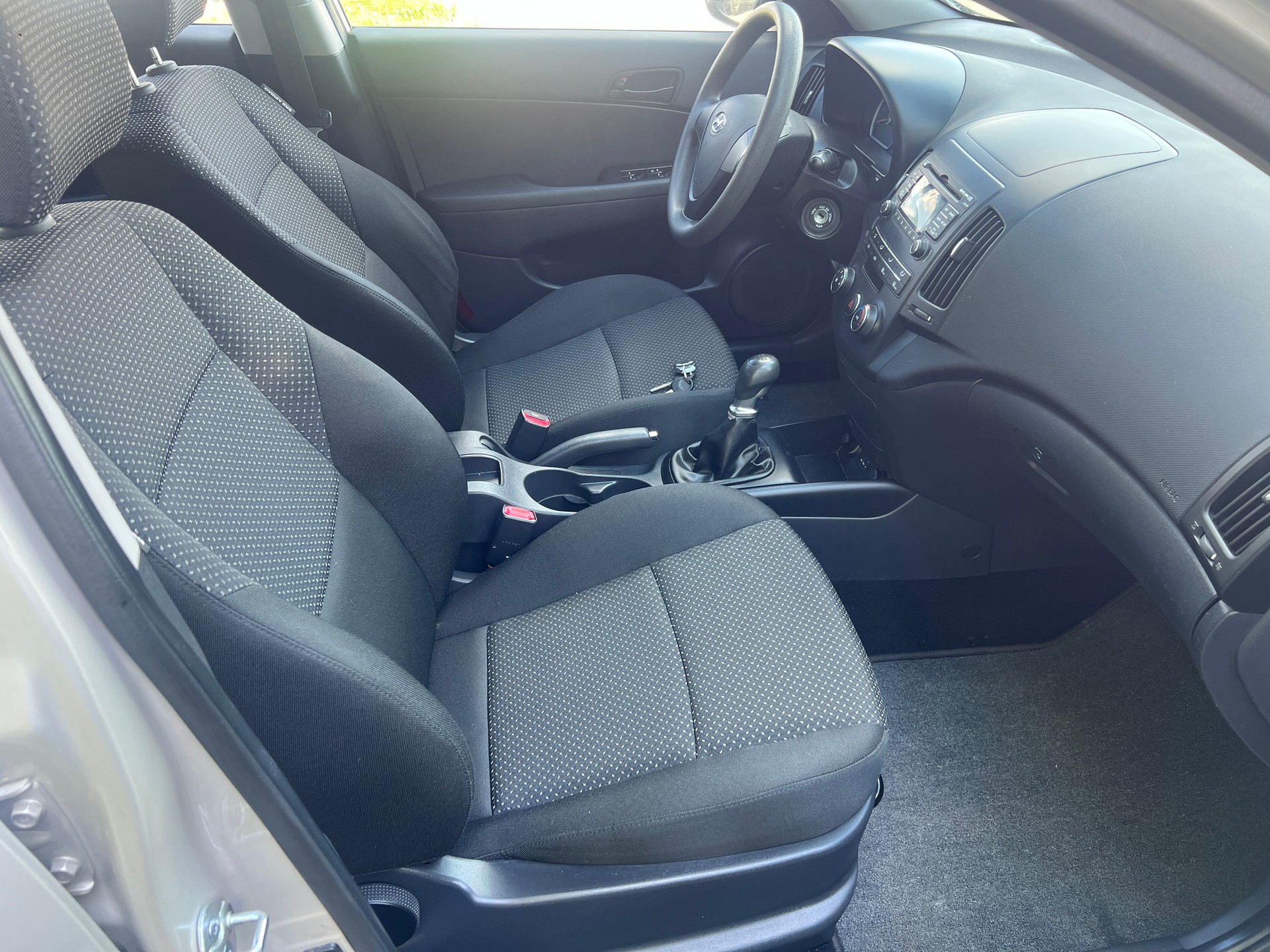 HYUNDAI i30 1.4 Comfort-image-10
