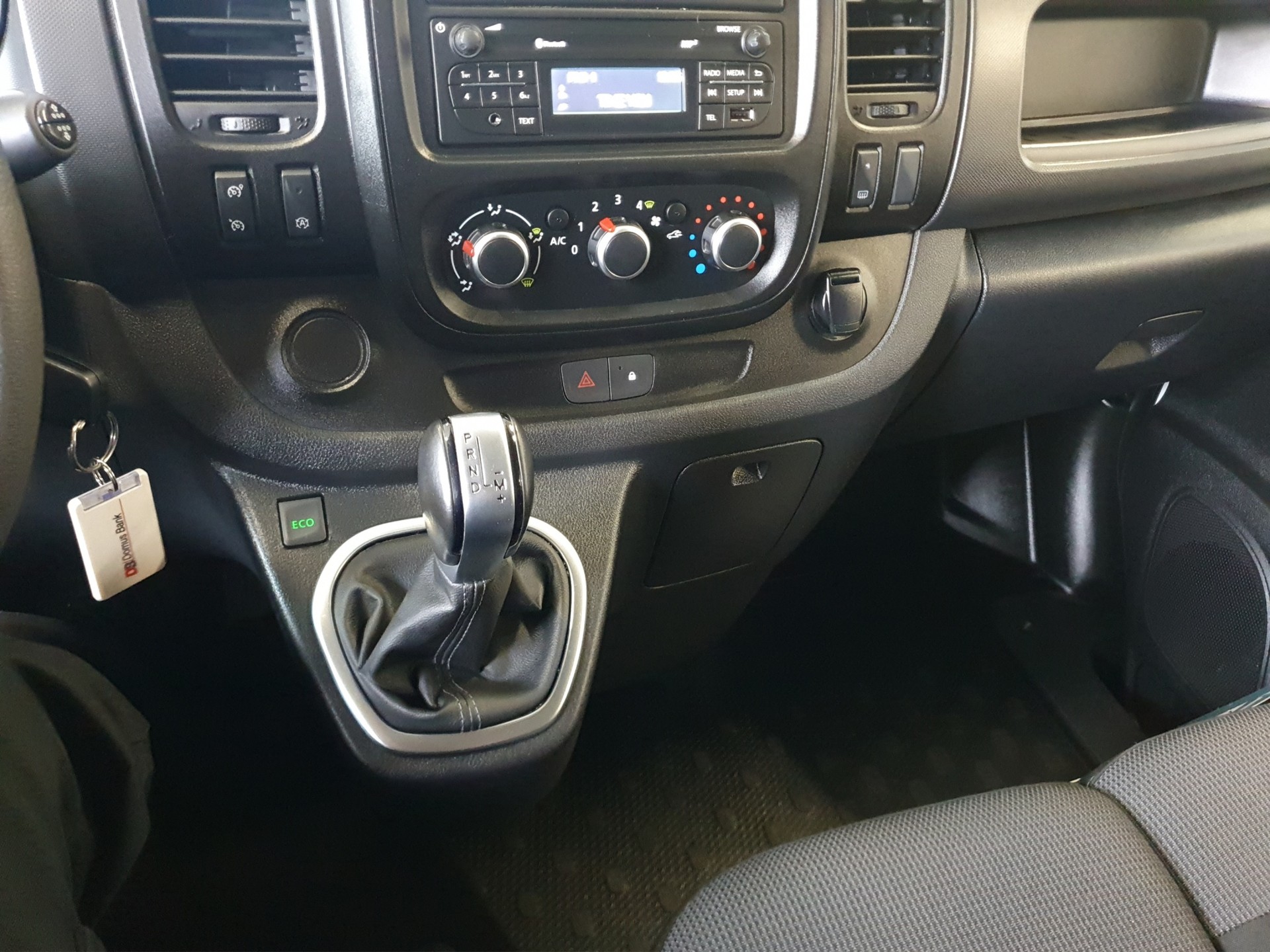 RENAULT Trafic 2.0 ENERGY dCi145 3.0t L1H1 AUTOMAT-image-11