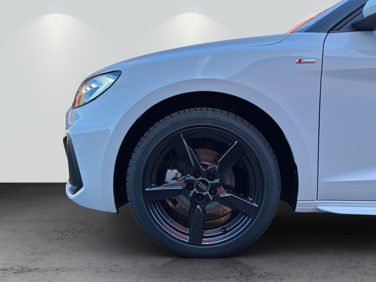AUDI A1 Sportback 35 TFSI S Line S-tronic-image-10