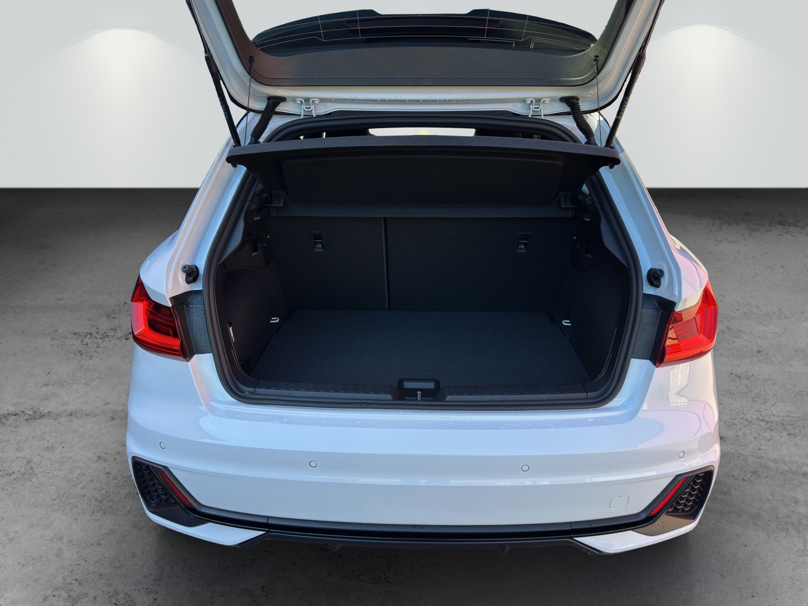 AUDI A1 Sportback 35 TFSI S Line S-tronic-image-9