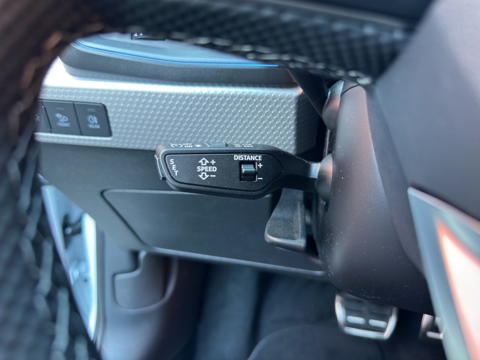 AUDI A1 Sportback 35 TFSI S Line S-tronic-image-13