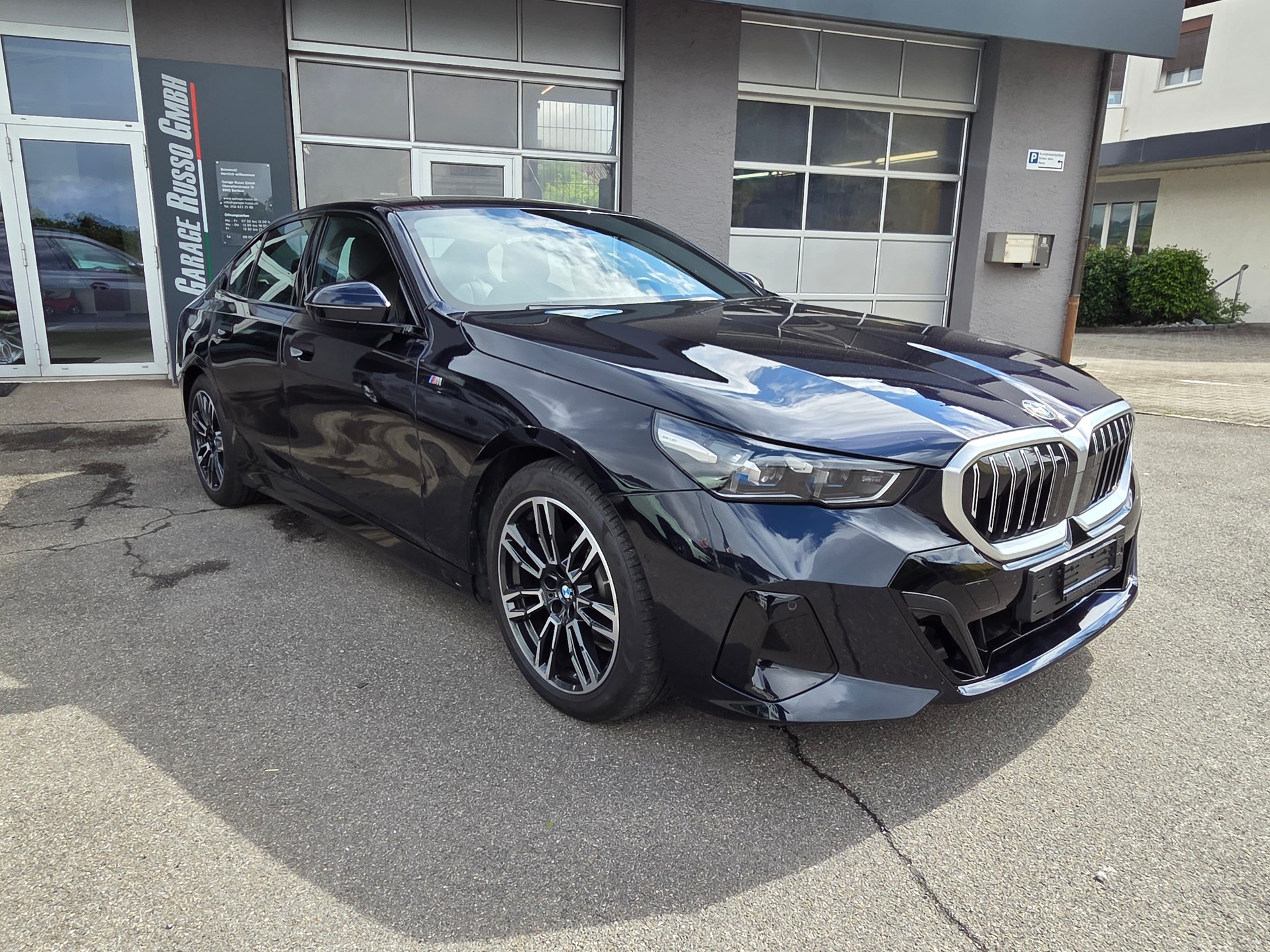 BMW 520d 48V M Sport Pro Steptronic-showroom-element-2