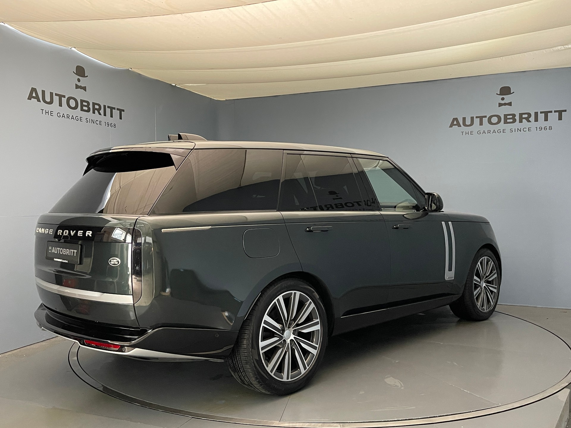 LAND ROVER Range Rover 3.0 Si6 Autobiography-showroom-element-3